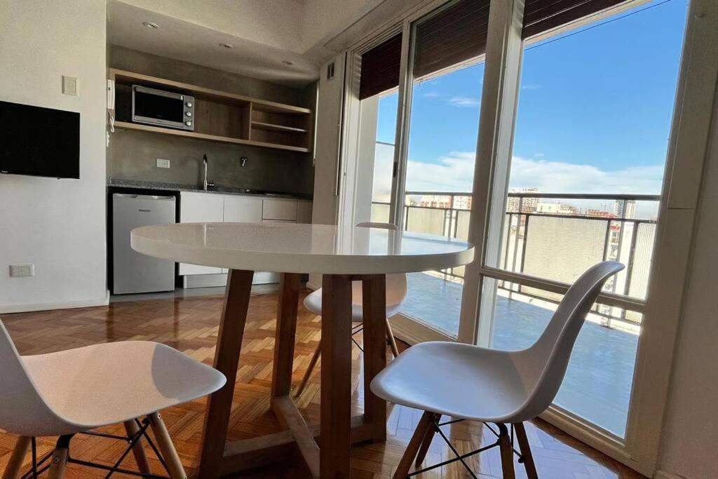 Luminoso, En Av Callao 2 Apartamento Ciudad Autónoma de Buenos Aires