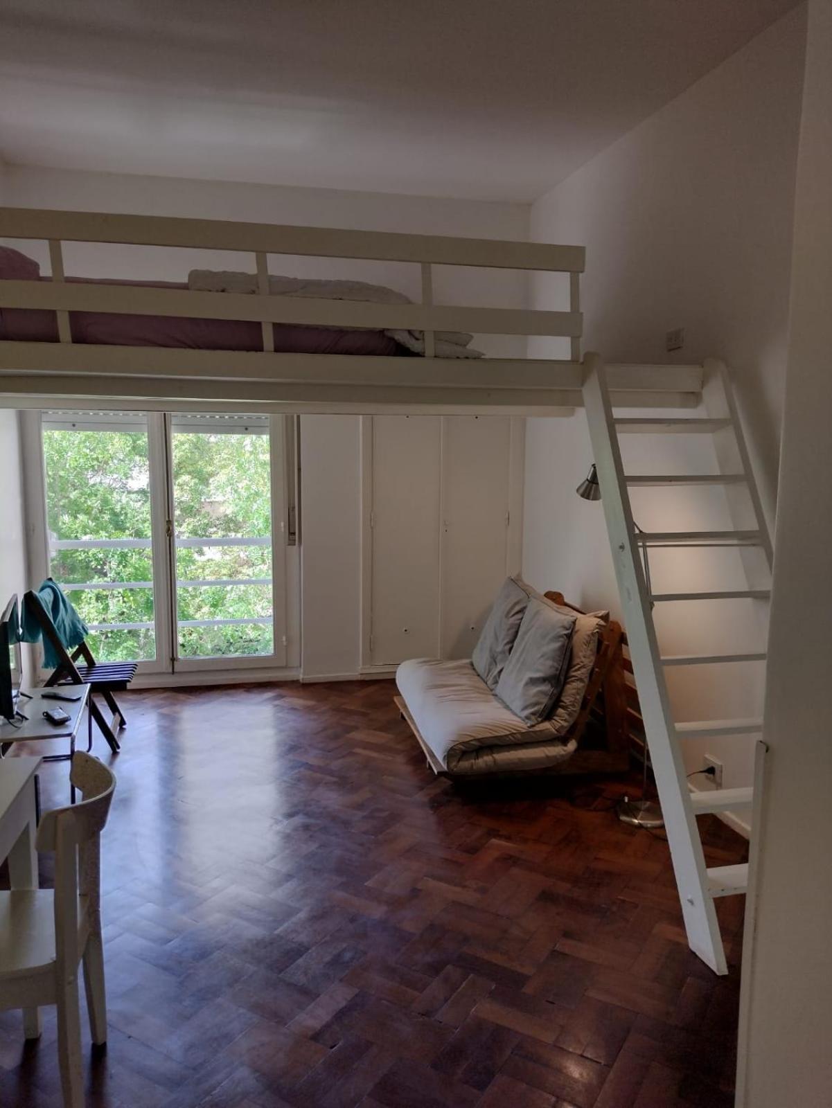 Apartamento Loft Monoambiente Entrepiso Y Balcón Francés *