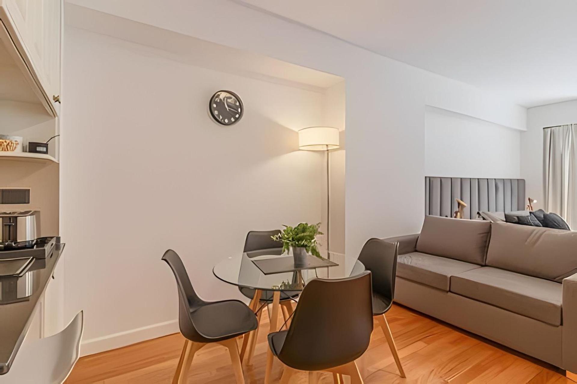 Arenales: Modernos Con Piscina Y Seguridad 24hs. En Recoleta Apartamento Ciudad Autónoma de Buenos Aires