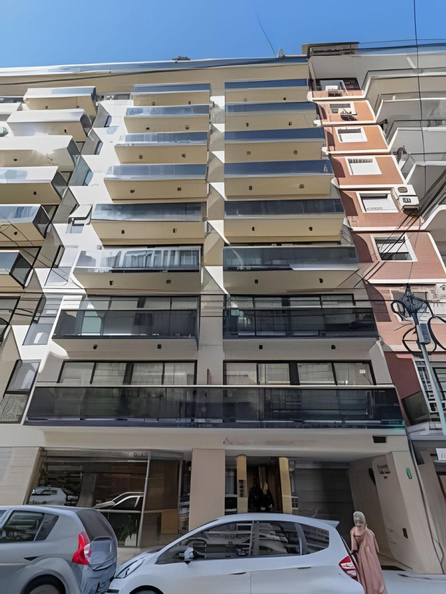 Arenales: Modernos Con Piscina Y Seguridad 24hs. En Recoleta * Ciudad Autónoma de Buenos Aires