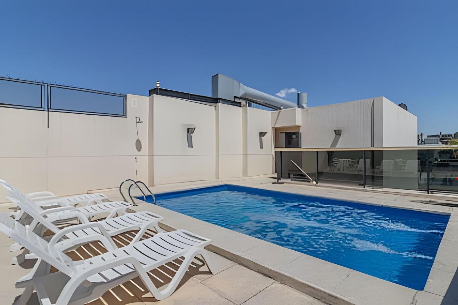 Arenales: Modernos Con Piscina Y Seguridad 24hs. En Recoleta