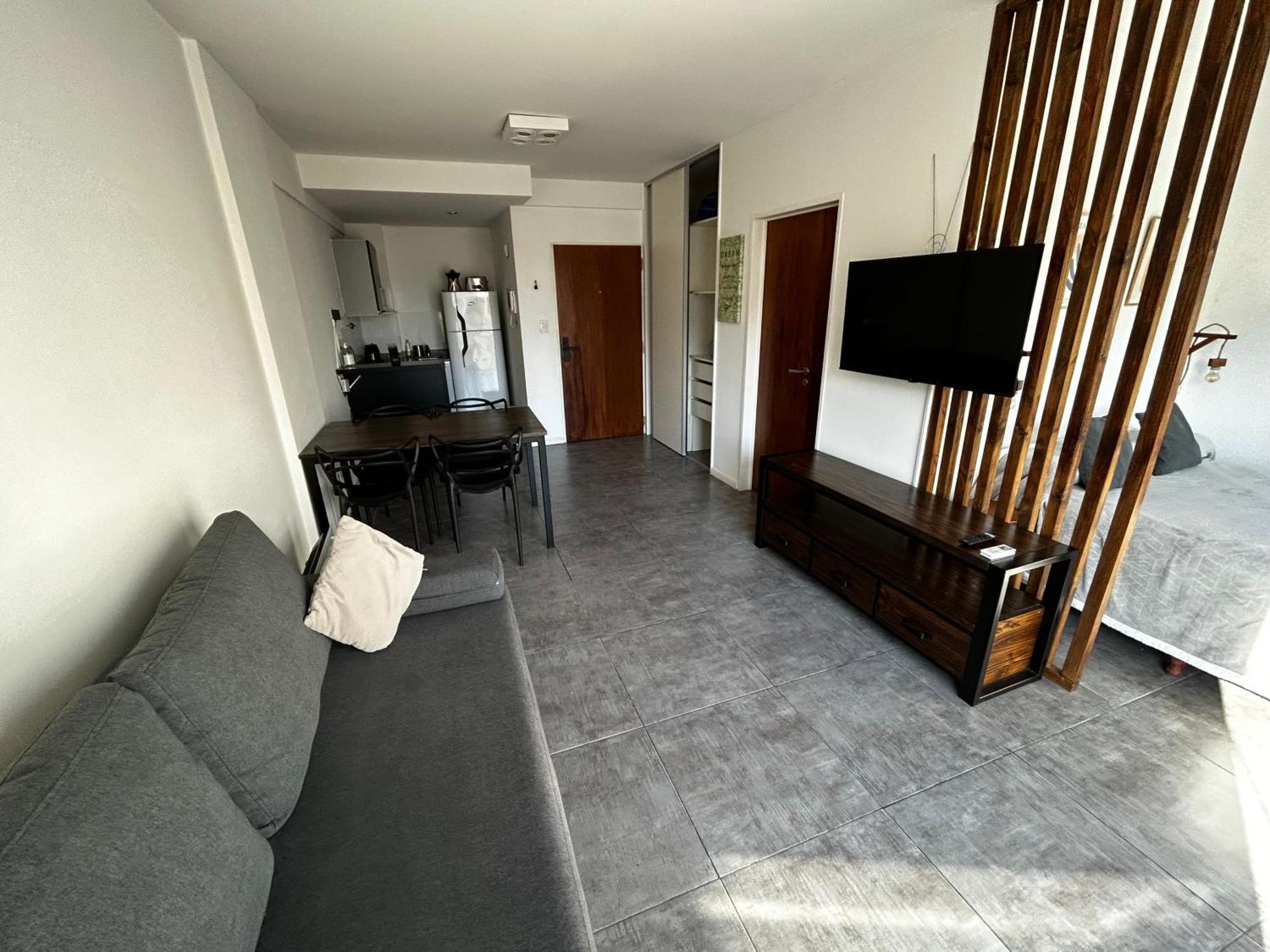 Comodo Y Luminoso Monoambiente Dividido A Estrenar, 3 Pax Apartamento *