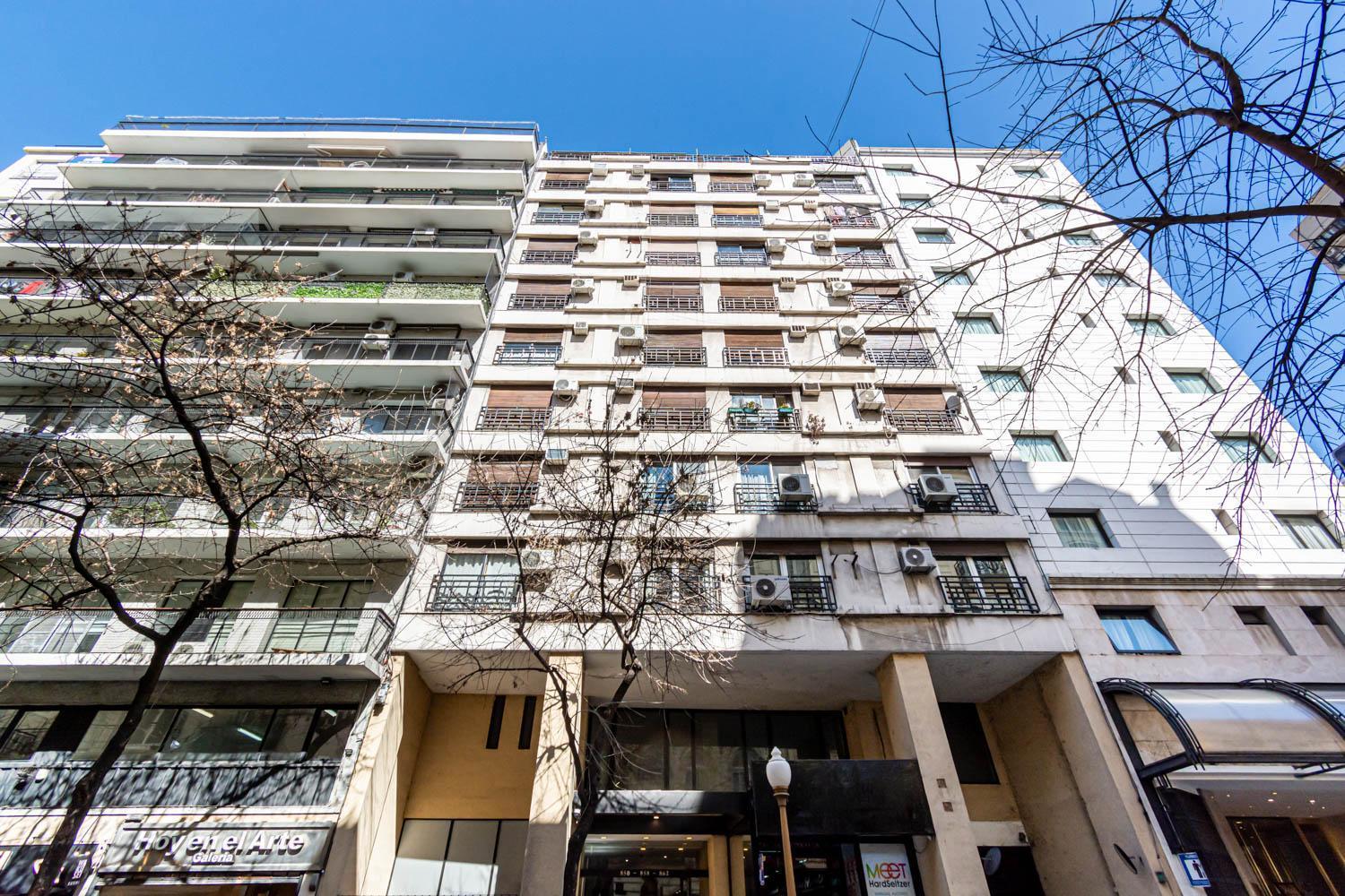 Apartment Increible Y Amplio Departamento En La Mejor Zona De Recoleta Sobre La Calle Juncal Buenos Aires