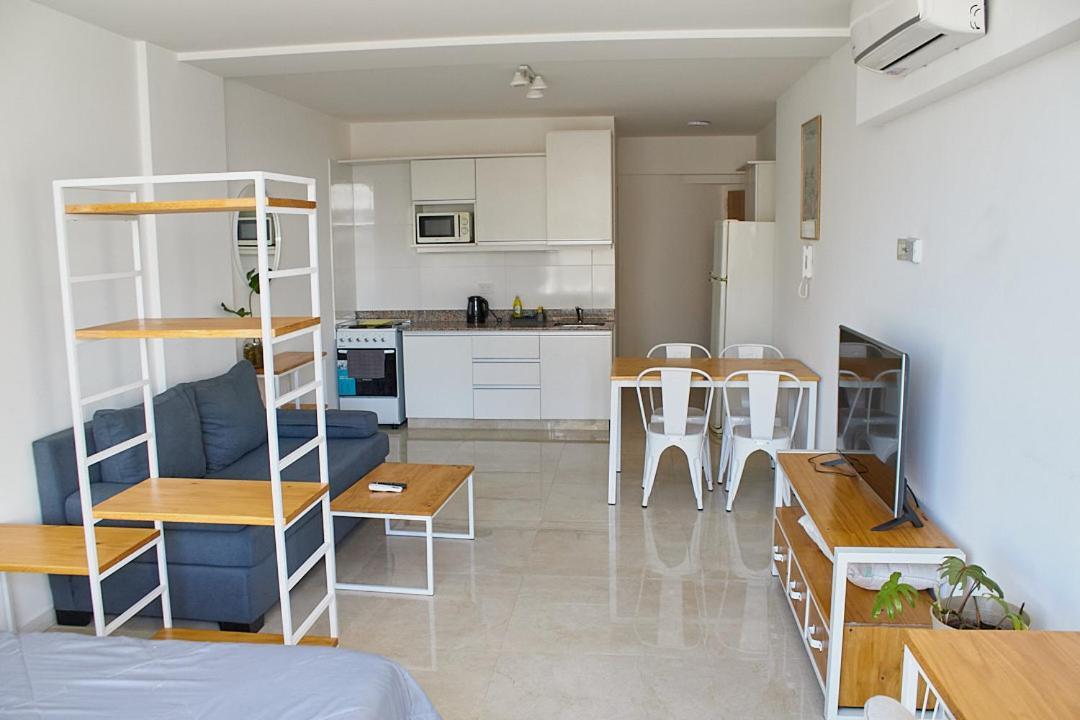 Apartamento Departamento Amplio Piso Alto Balcon Muy Luminoso En San Telmo 93 Ciudad Autónoma de Buenos Aires