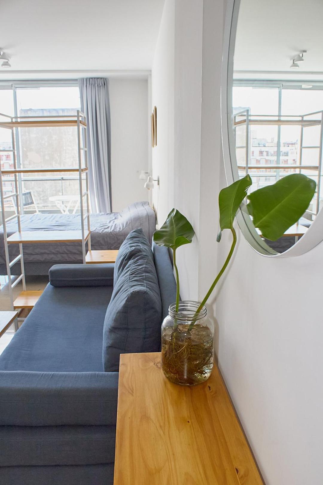 Apartamento Departamento Amplio Piso Alto Balcon Muy Luminoso En San Telmo 93