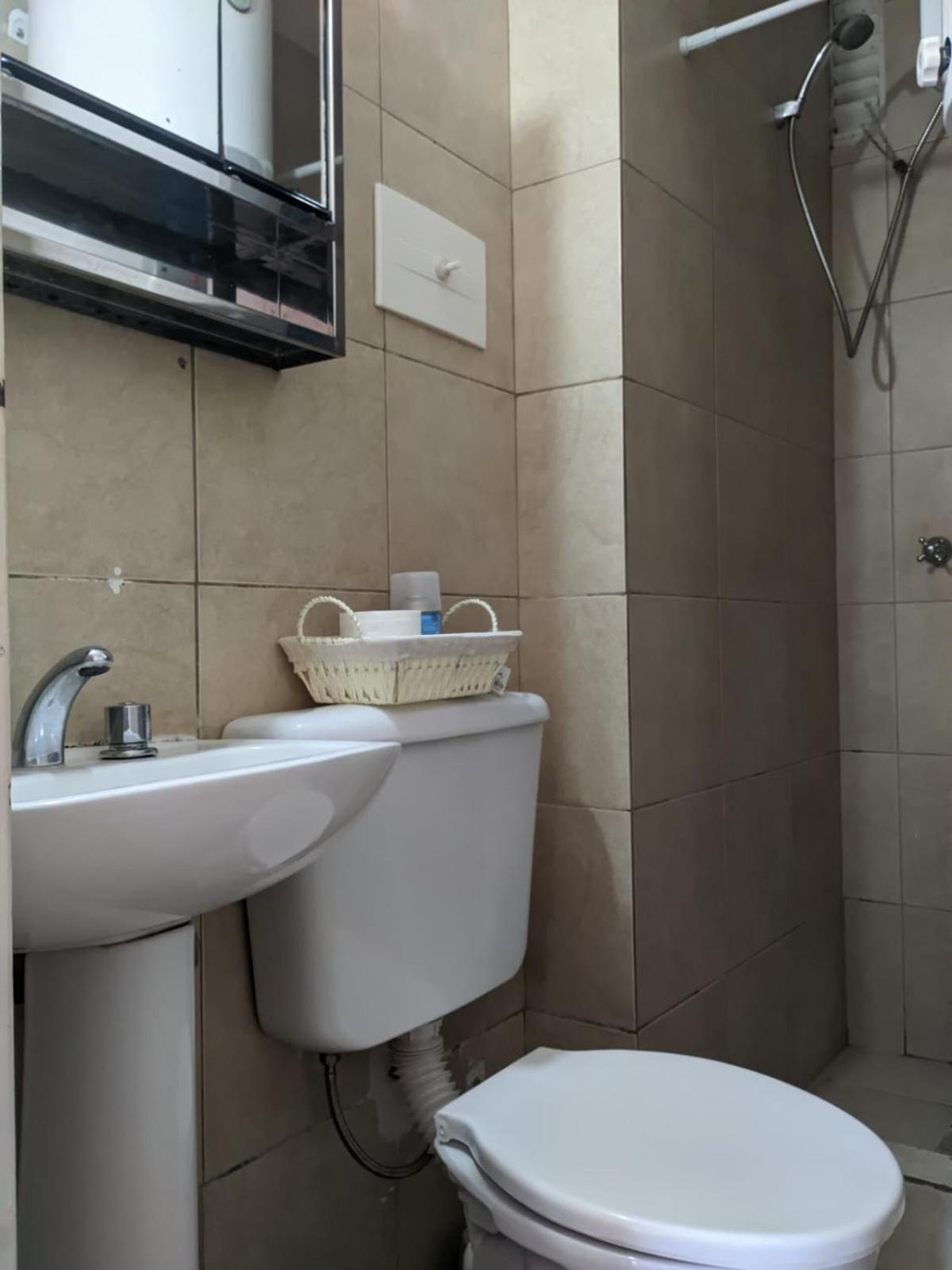 Comodo Departamento En Facultad De Medicina Apartamento Buenos Aires
