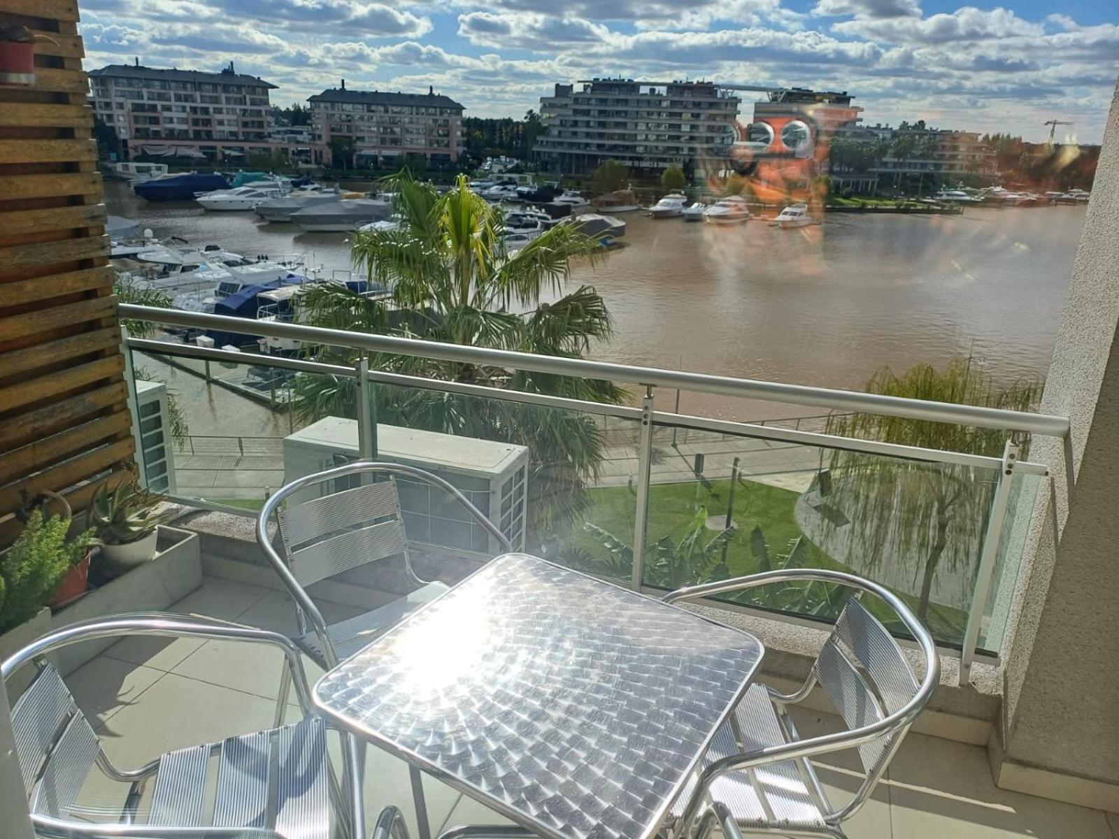 Apartamento Departamentos Bahia Grande Nordelta Con Balcon Y Vista A La Bahia Piscina Opcional Arancelada!!