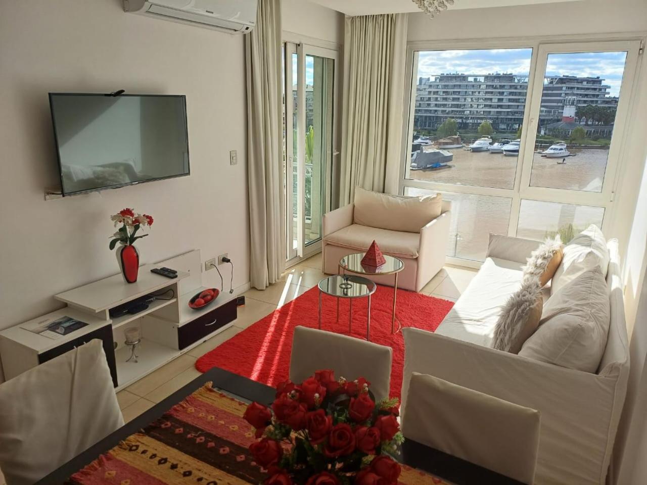Departamentos Bahia Grande Nordelta Con Balcon Y Vista A La Bahia Piscina Opcional Arancelada!! Apartamento Buenos Aires