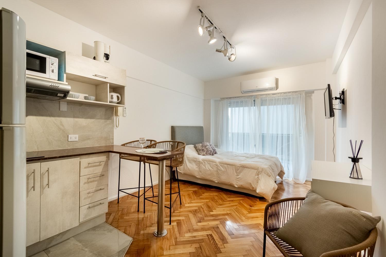 Apartamento Comodo Y Luminoso Departamento En El La Mejor Zona Del Centro De Capital Federal Sobre La Calle Suipacha *