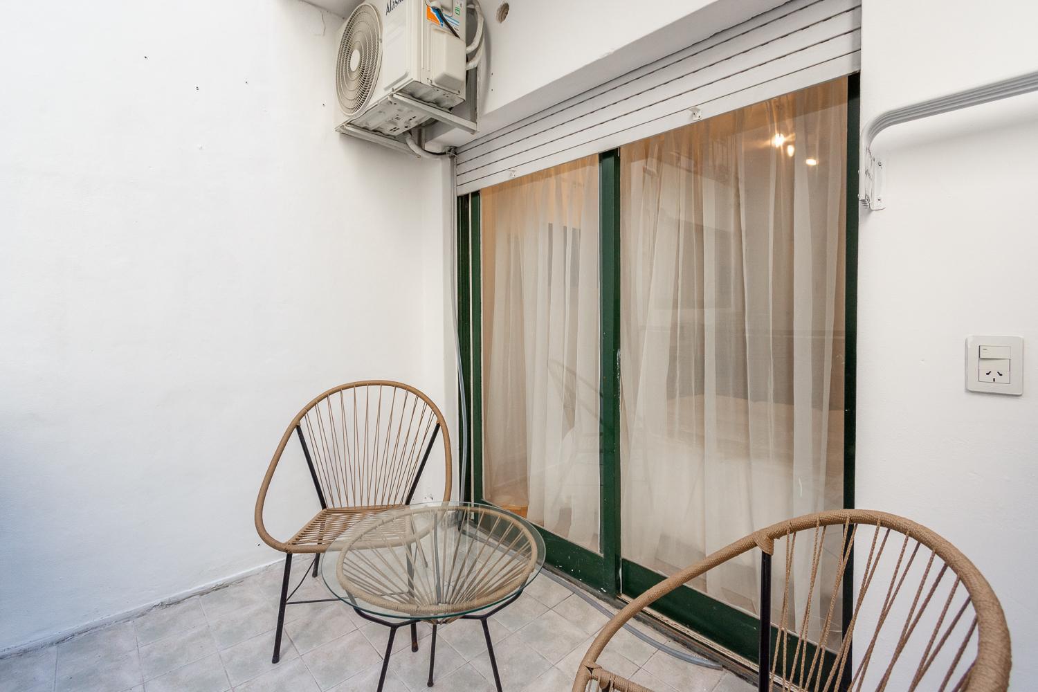 Apartamento Comodo Y Luminoso Departamento En El La Mejor Zona Del Centro De Capital Federal Sobre La Calle Suipacha *