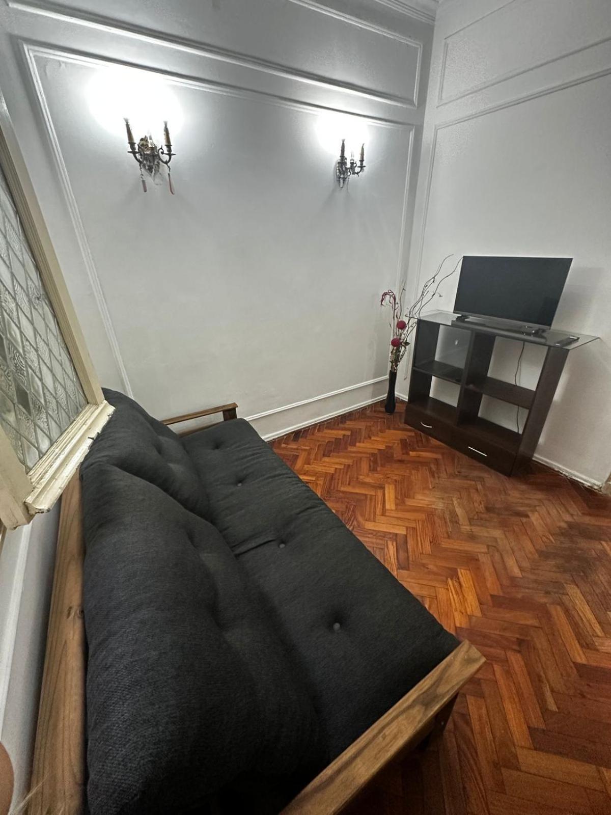 Apartment Departamento 2 Ambientes Con Amplia Sala En El Centro Buenos Aires
