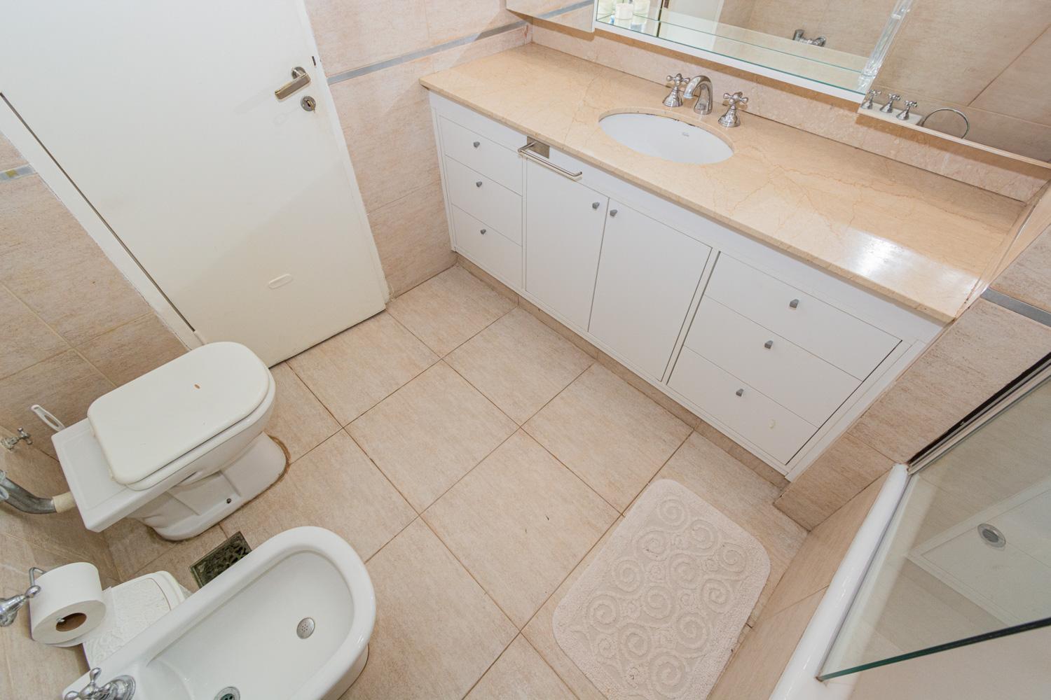 Increible Departamento Con Amplio Parque En La Mejor Zona De Recoleta Sobre La Calle Paraguay Apartamento