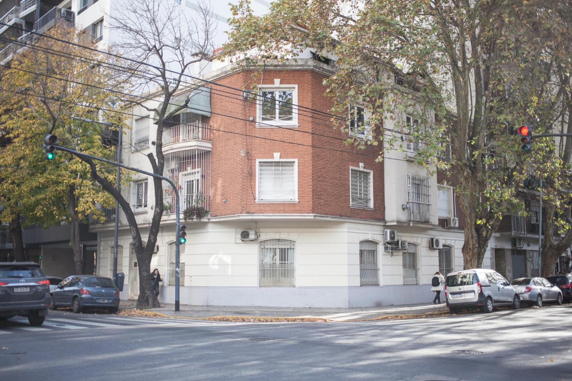 Apartamento Clasico Y Moderno En Crespo *
