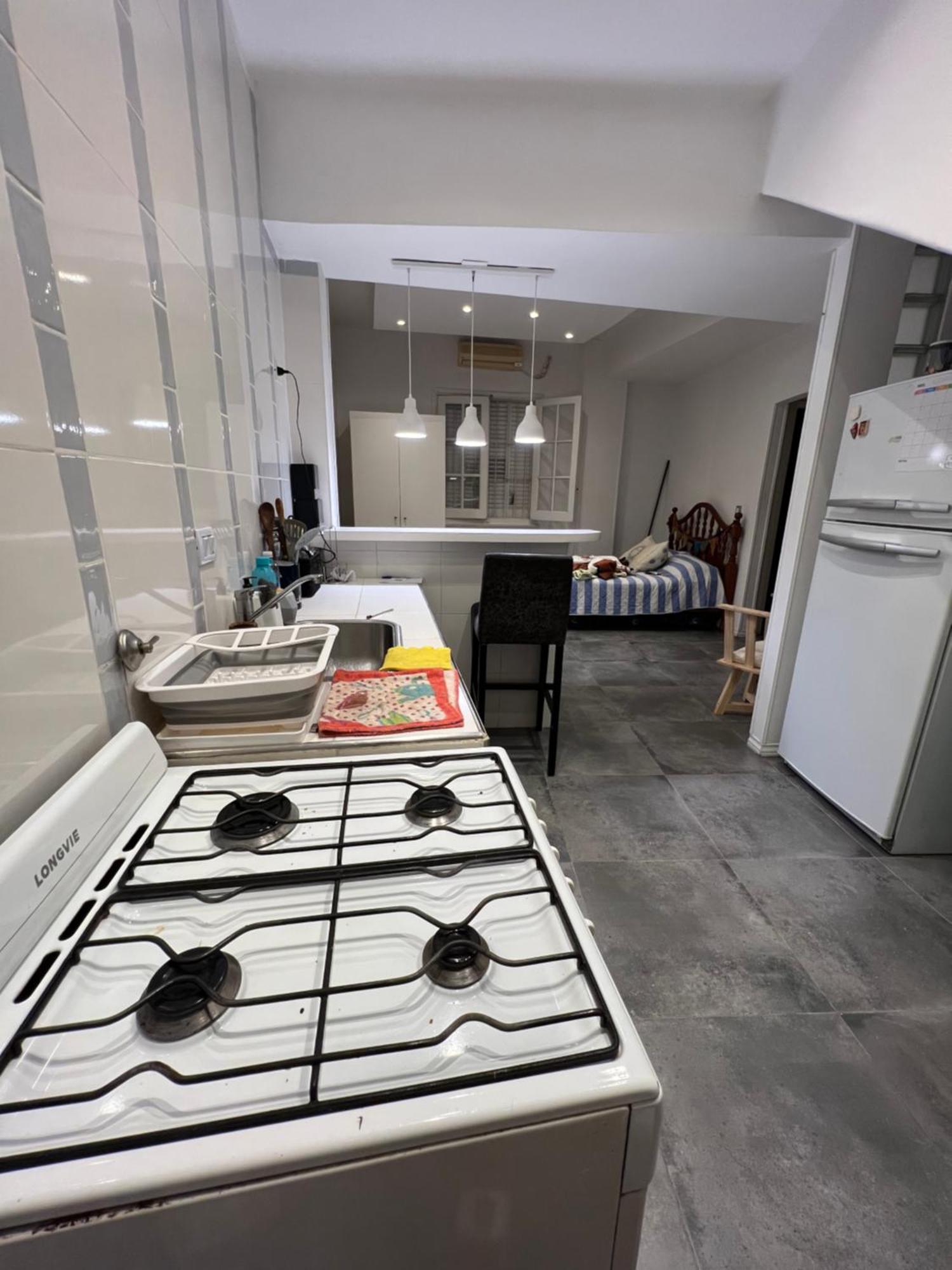 Acogedor Estudio En Zona Residencial *