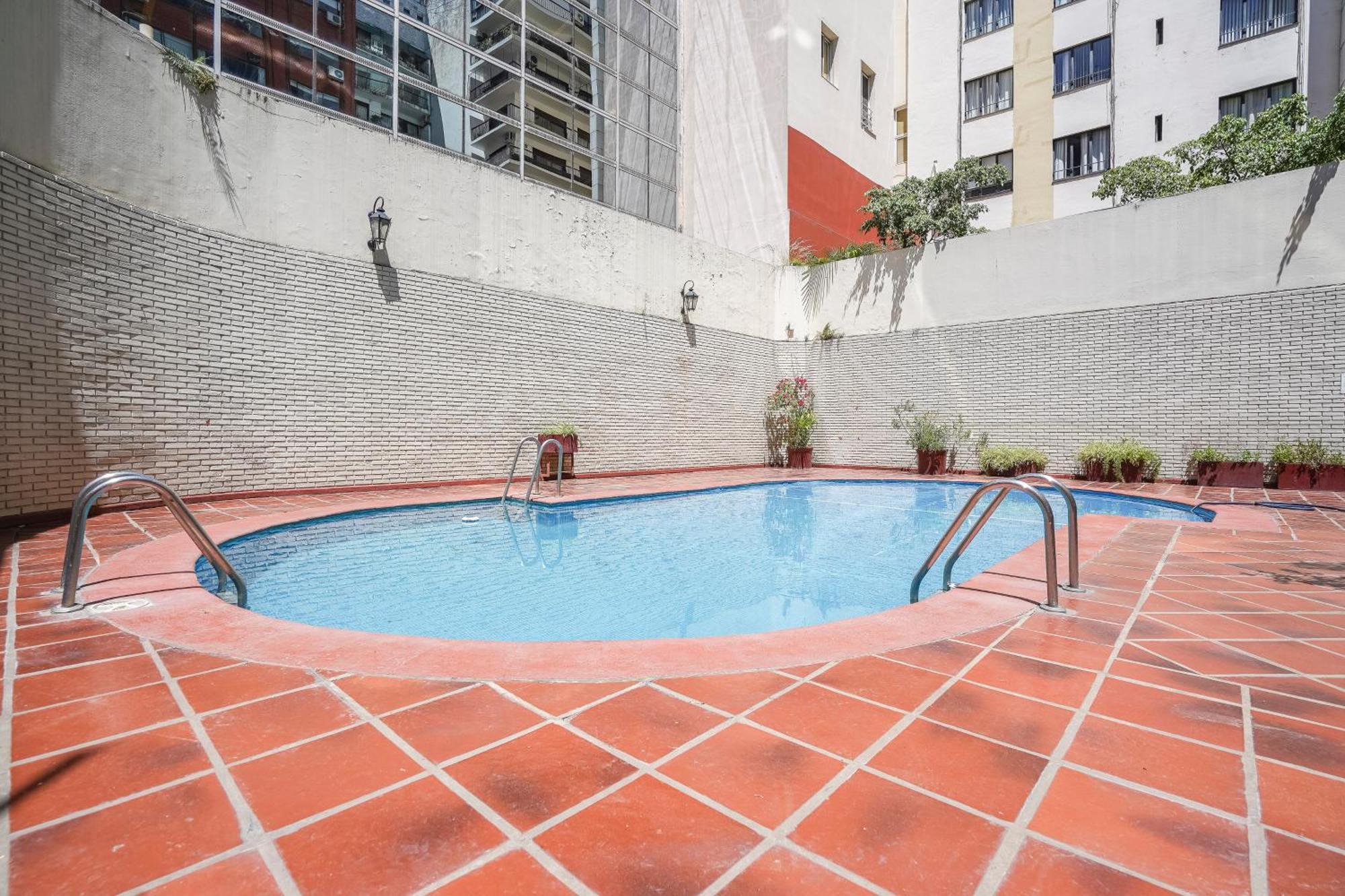 Exclusivos Con Piscina Y Sauna En El Corazon De *