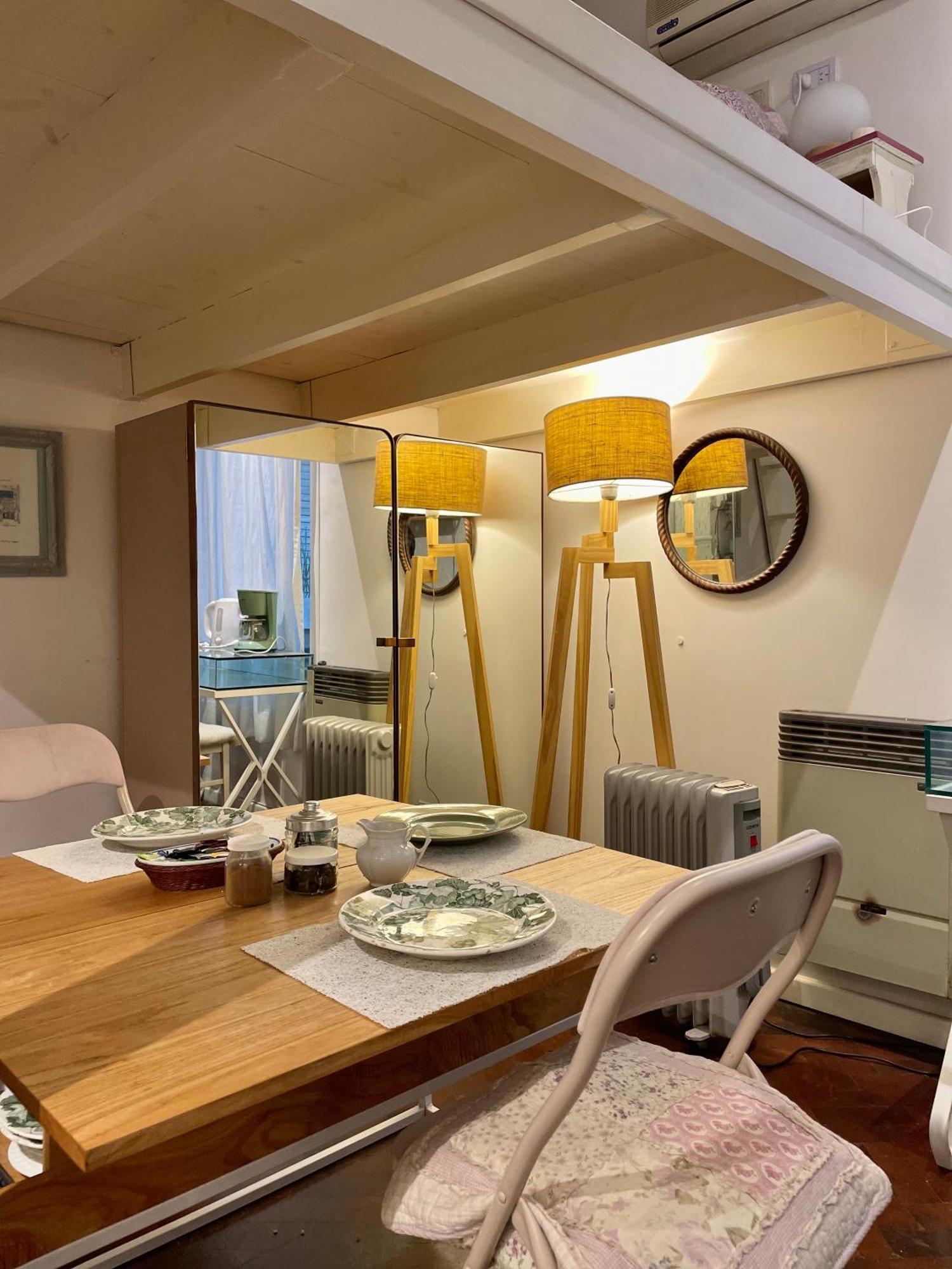 Cool Trendy Stylish With Mezzanine In Recoleta Apartamento *