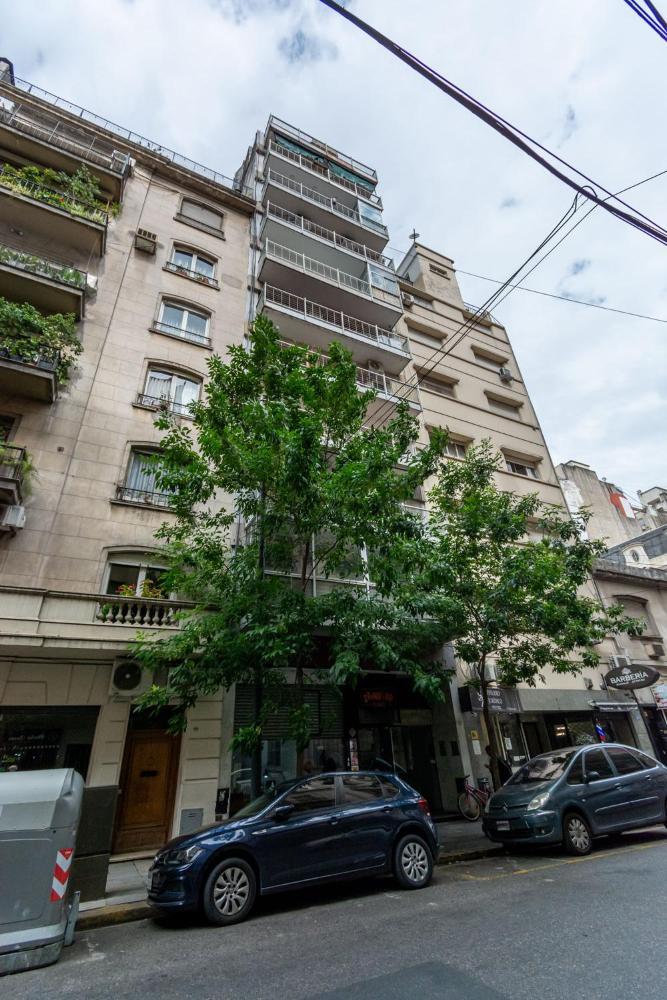 Elegante Departamento Ubicado En La Mejor Zona De Recoleta Sobre La Calle Parana 1019 Apartamento