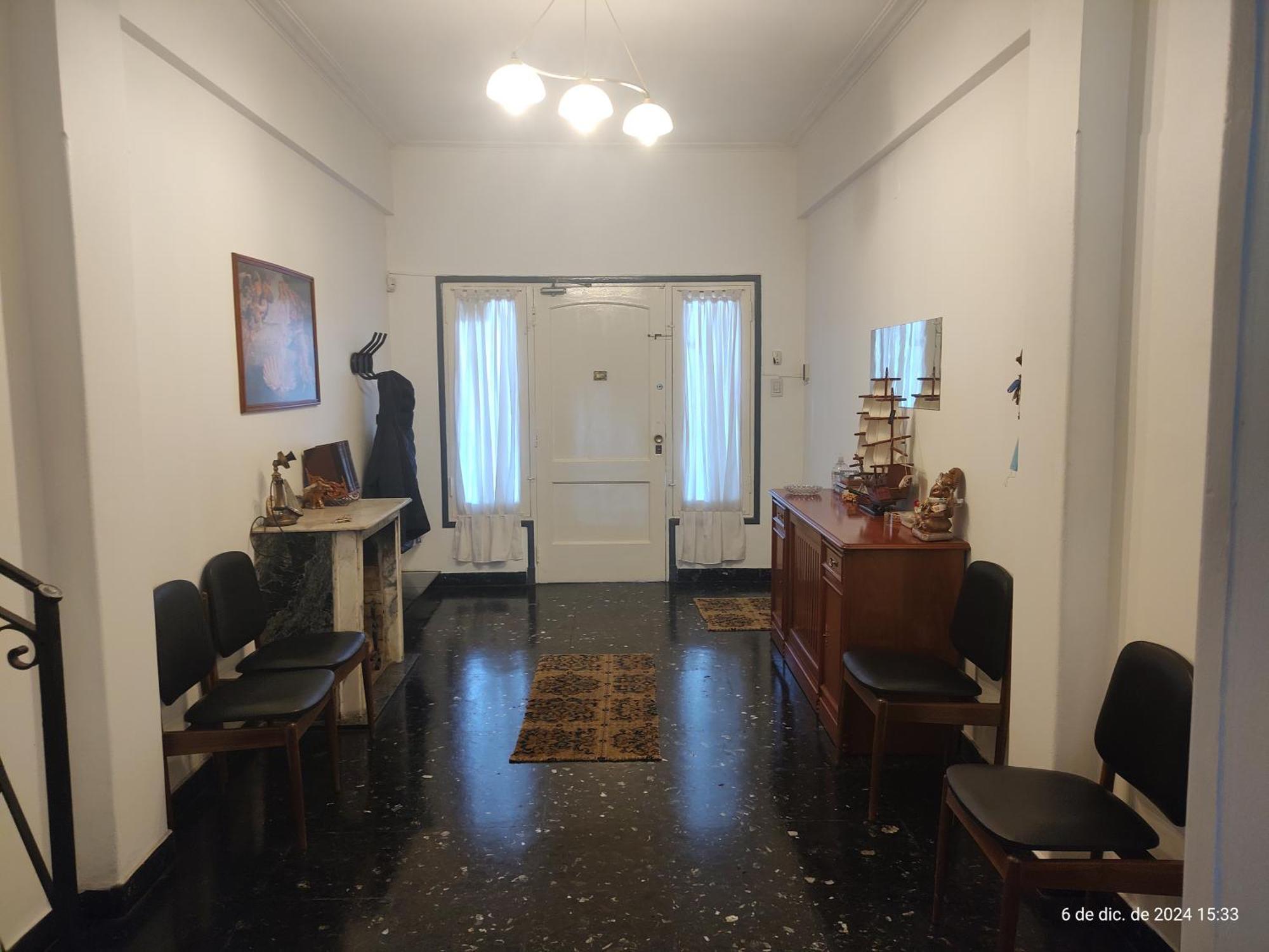Ciudad Autonoma De Buenos Aires, , En Vivienda Familiar Habitación en casa particular *