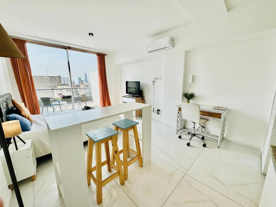 Apartamento Con Terraza Y Vistas *