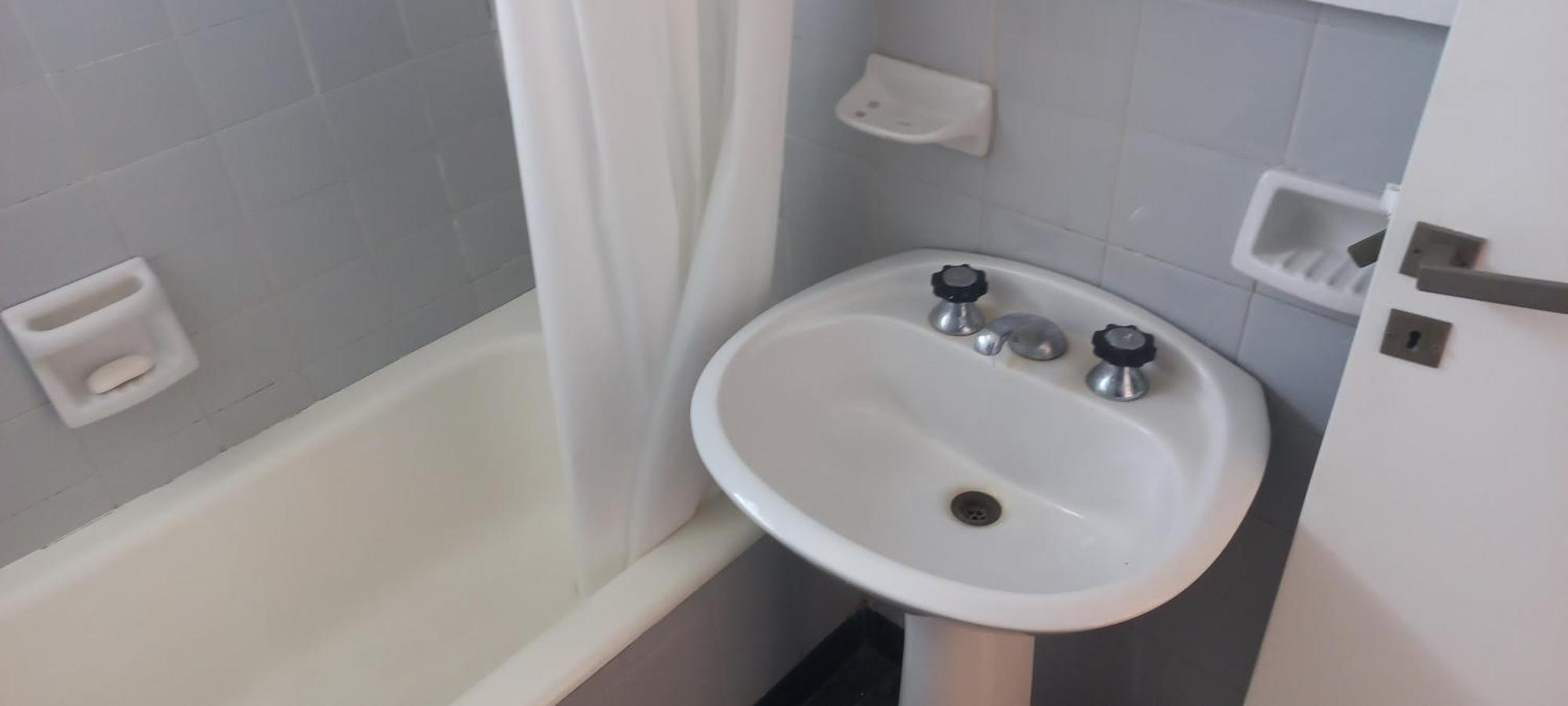 Apartamento Luminoso Piso 14 Con Balcon En Palermo Ciudad Autónoma de Buenos Aires