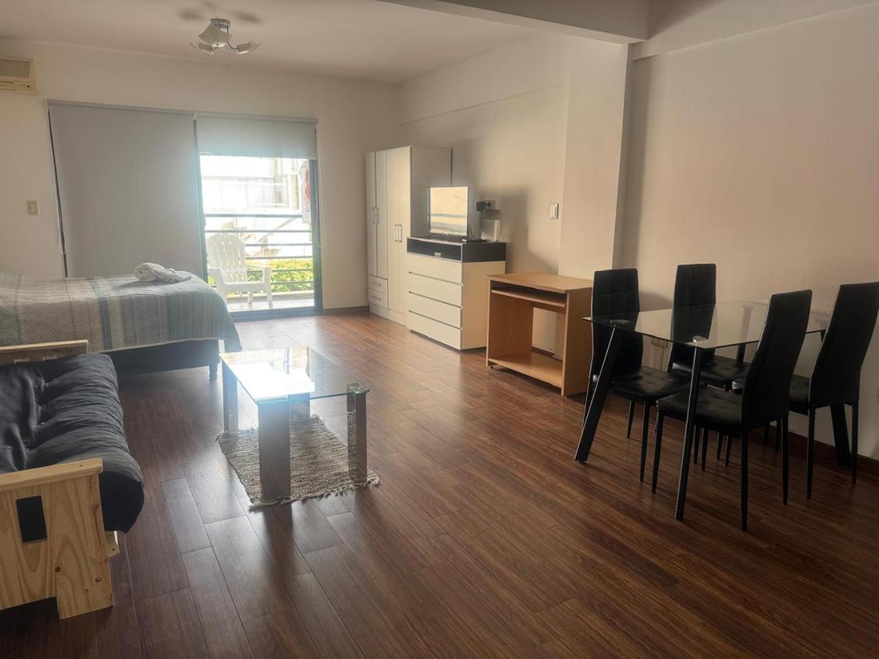 Apartamento Monoambiente Grande Pedraza2134