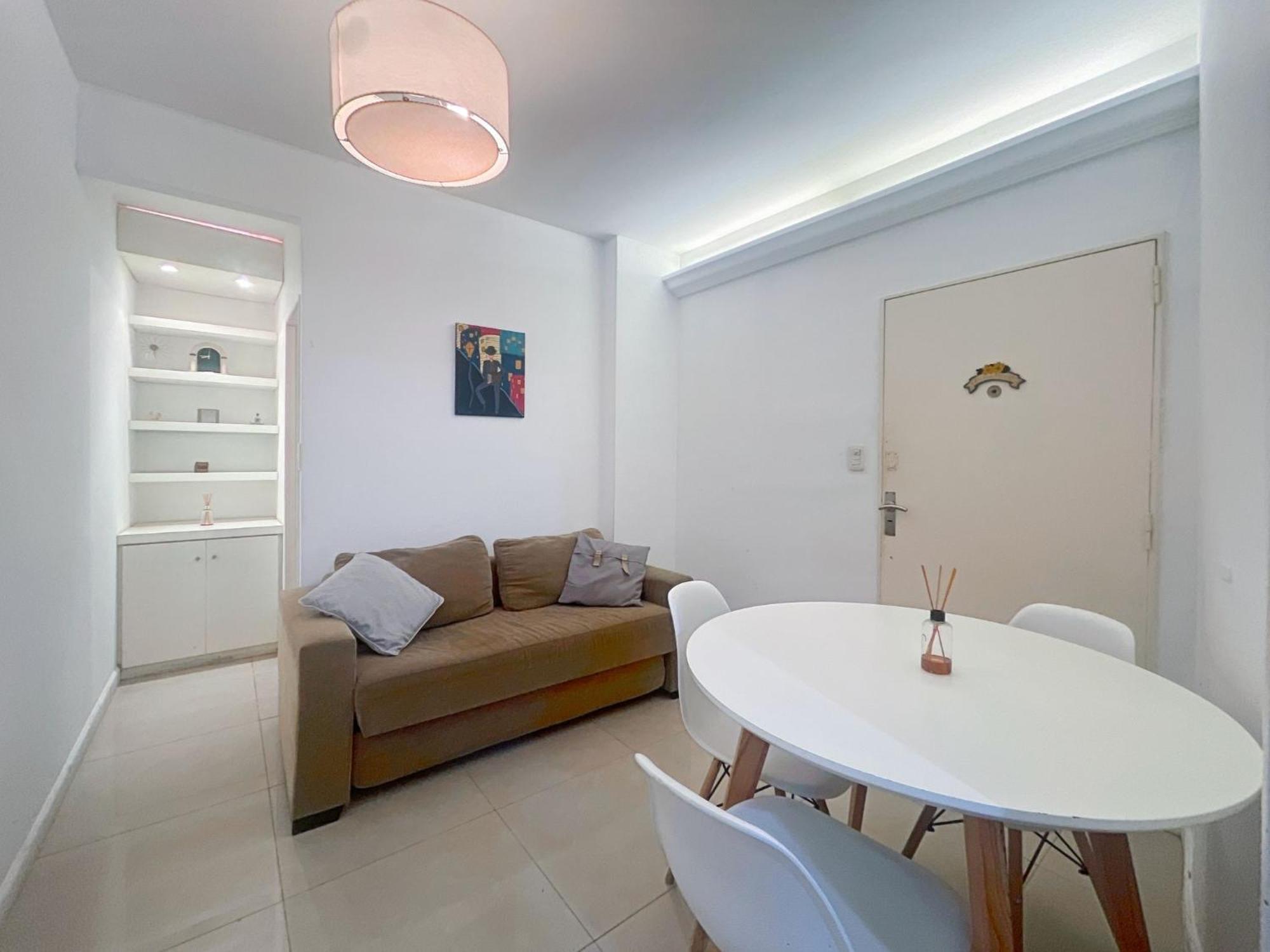 Charming With Patio In Colegiales * Ciudad Autónoma de Buenos Aires