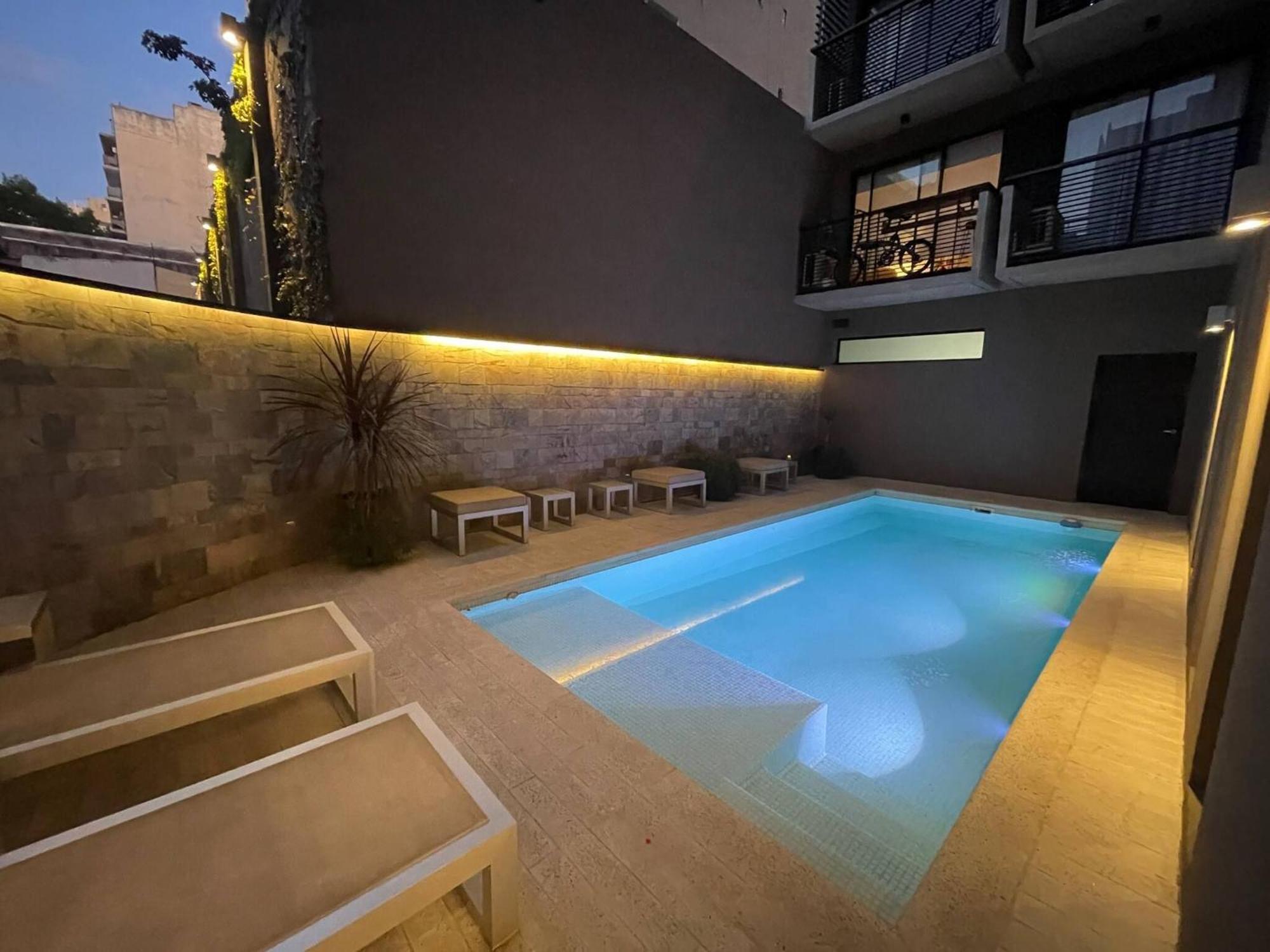 Palermo Queens Where Urban Chic Meets Bohemian Charm 01 Apartamento