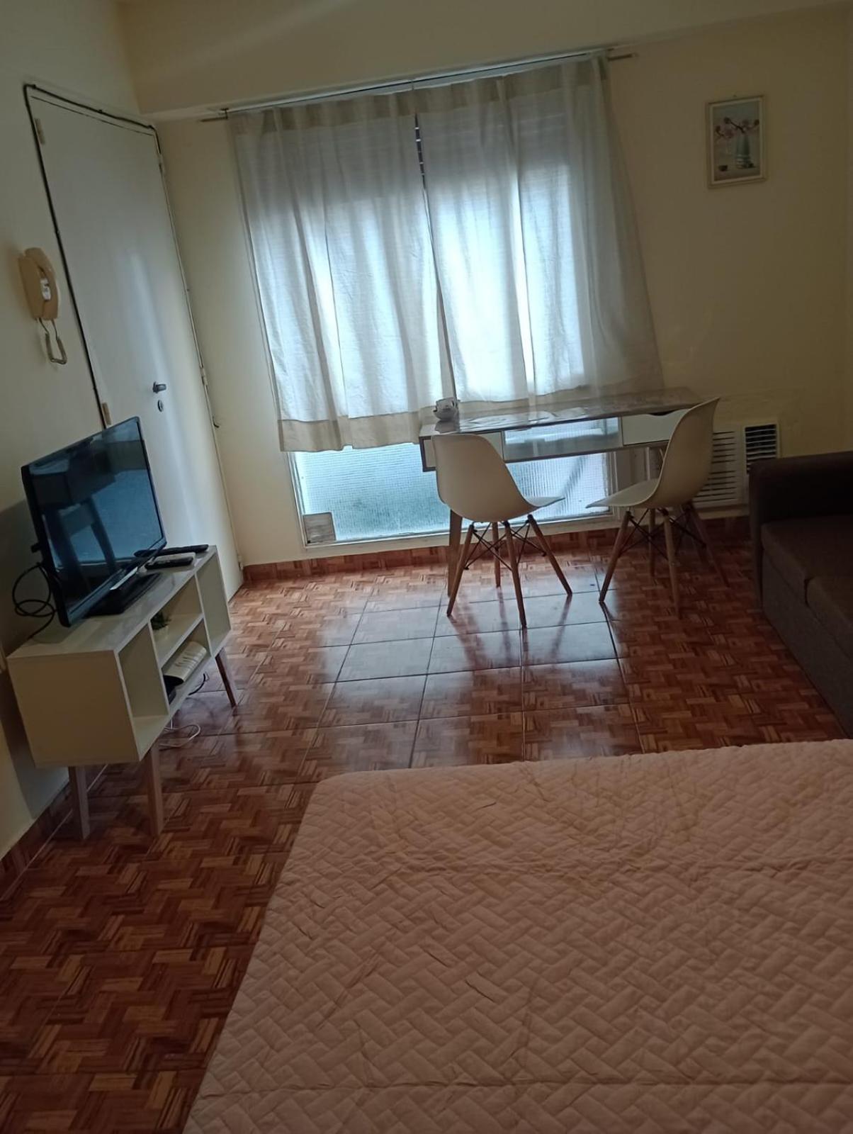 Apartamento Centro ,comodo Monoambiente Sobre Avenida Callao *