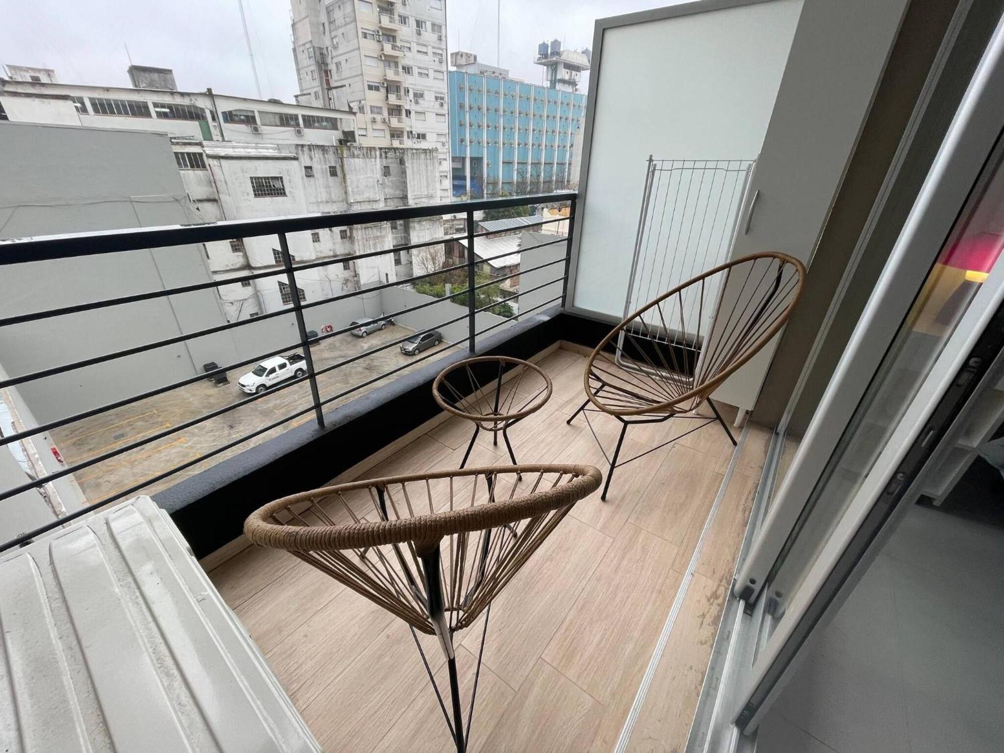 Apartment Splendid, Modern, And Cozy