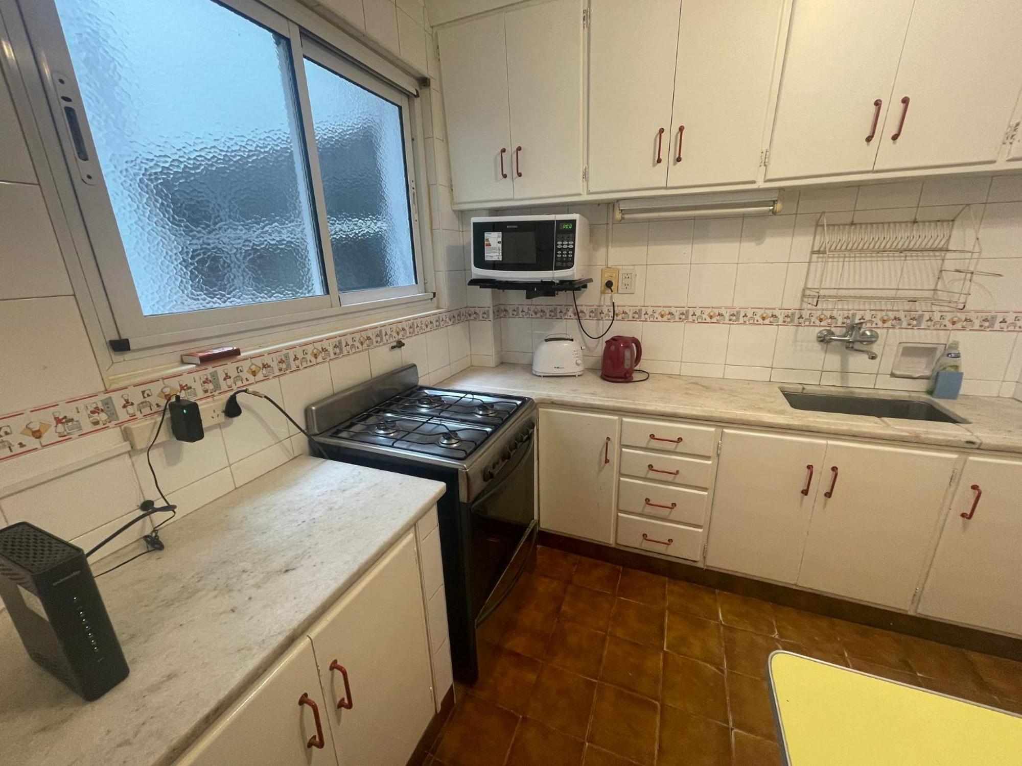 Apartamento Luxurious Three-bedroom In The Heart Of