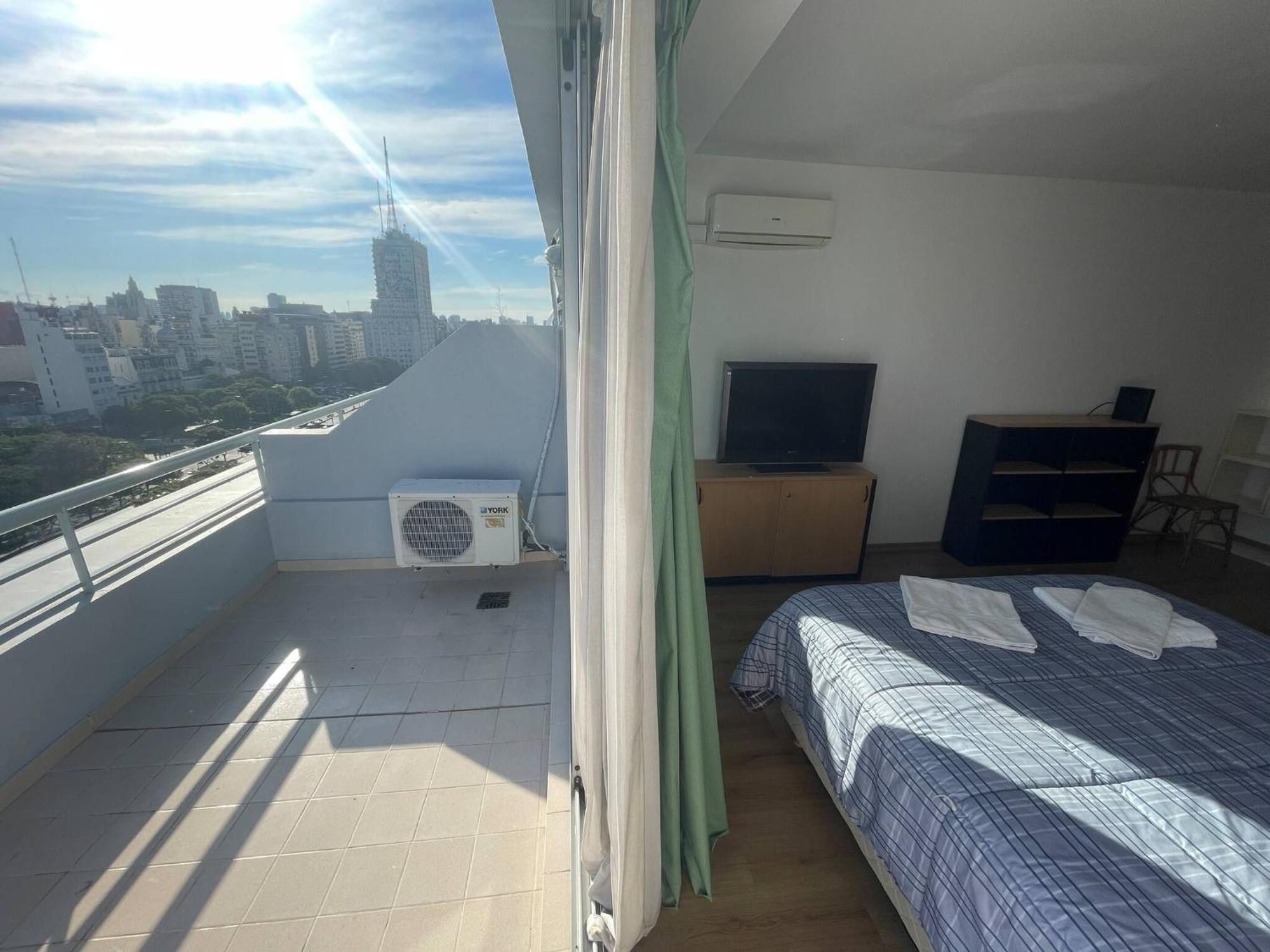 Apartamento On 13th Floor Above 9 De Julio Avenue Ciudad Autónoma de Buenos Aires