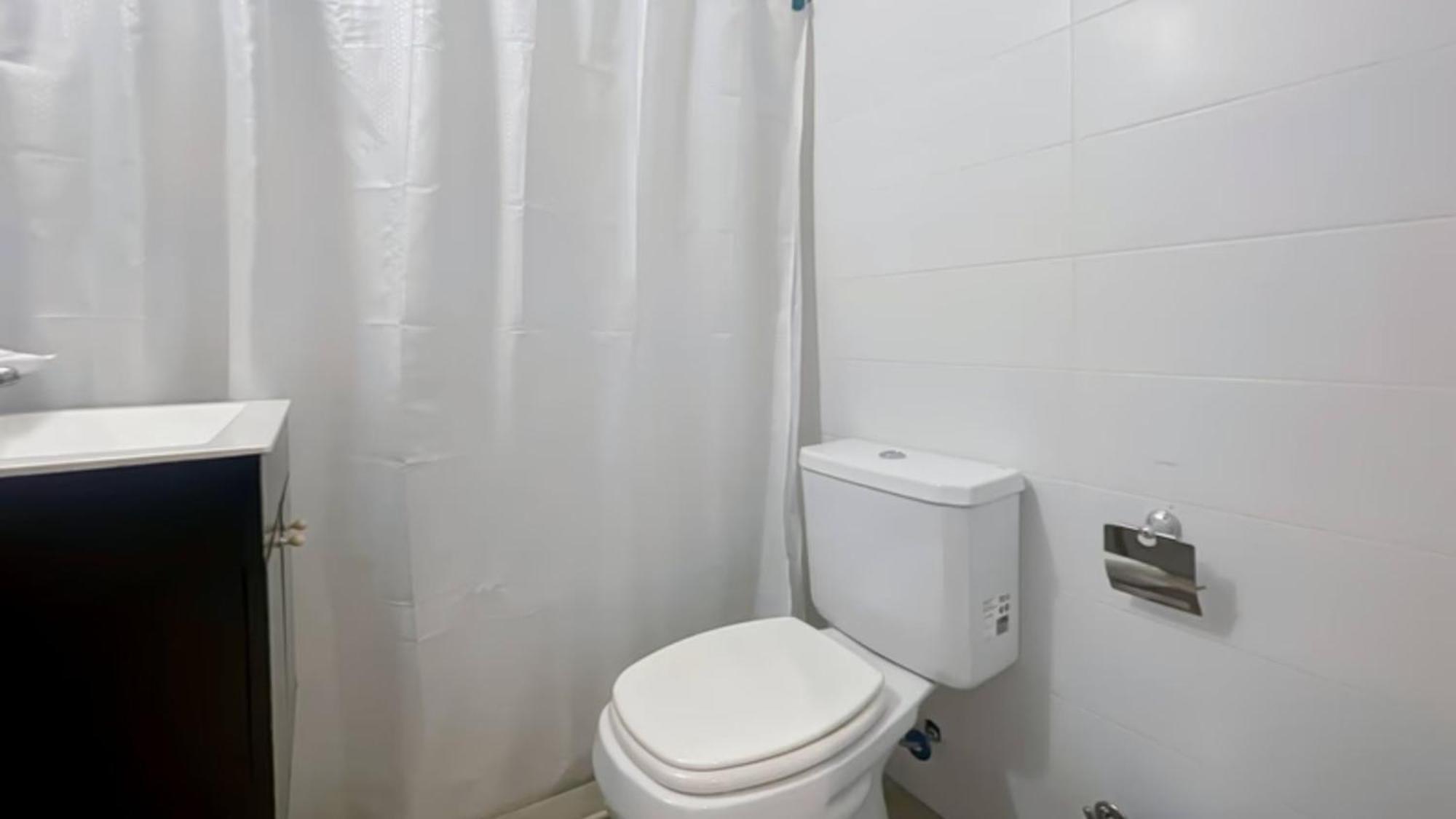 Modern With Amenities In The Heart Of The -u9 Apartamento