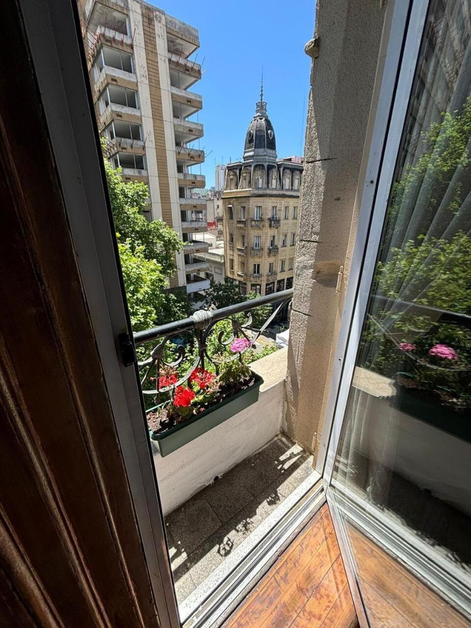 In * Ciudad Autónoma de Buenos Aires