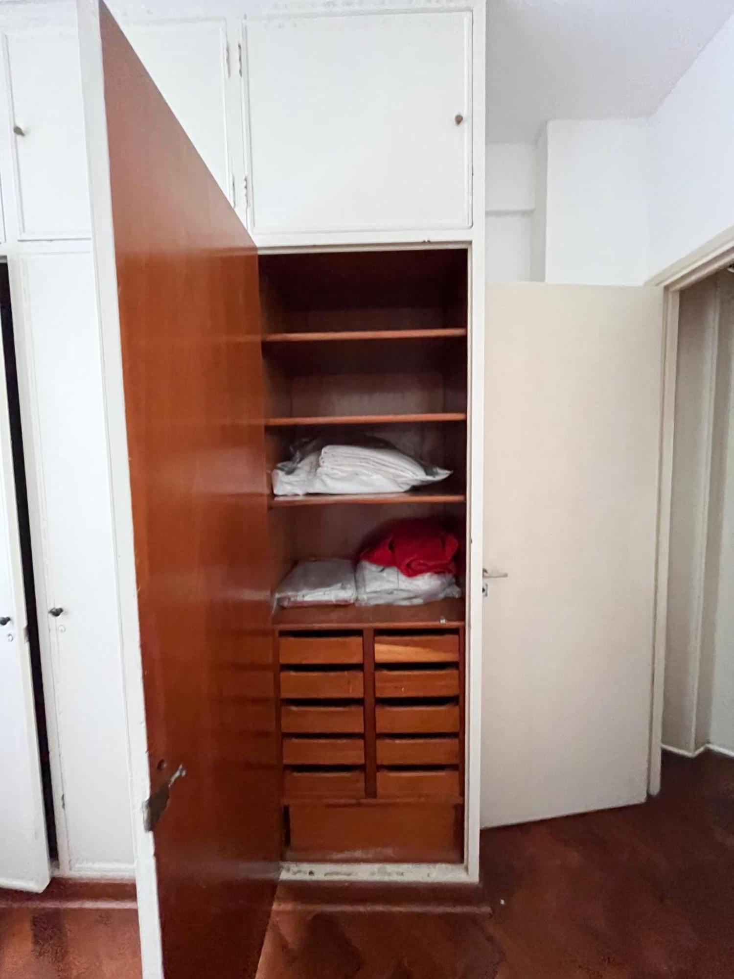 Amplio Apartamento Frente Al Teatro Colon Apartment Buenos Aires