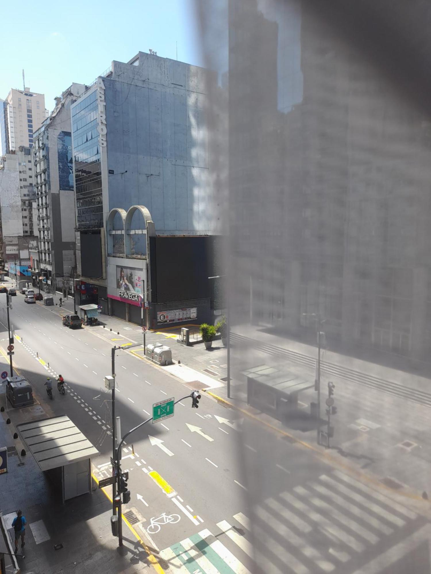 Apartamento Av Corrientes Y Esmeralda! Teatros!!! Depto 53mts! Cómodo Y Equipado - Cuidamos Su Estadía