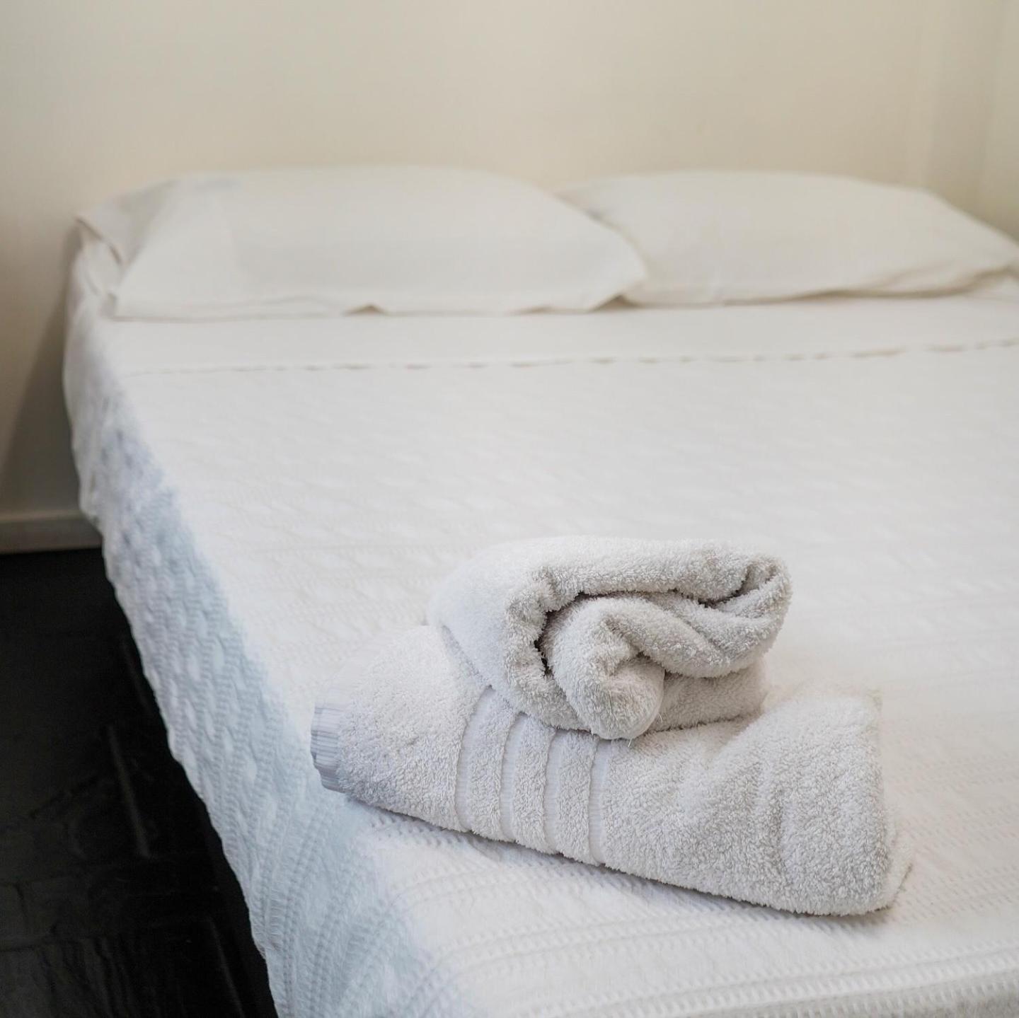 Habitaciónes En Casa Con Piscina En Palermo *