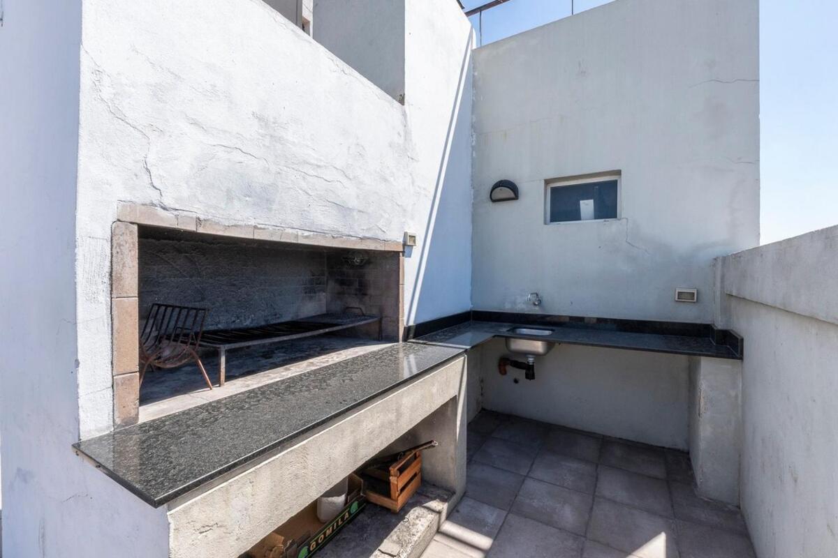 Apartamento Luminoso Y Funcional Estudio En Crespo Movistar Arena *