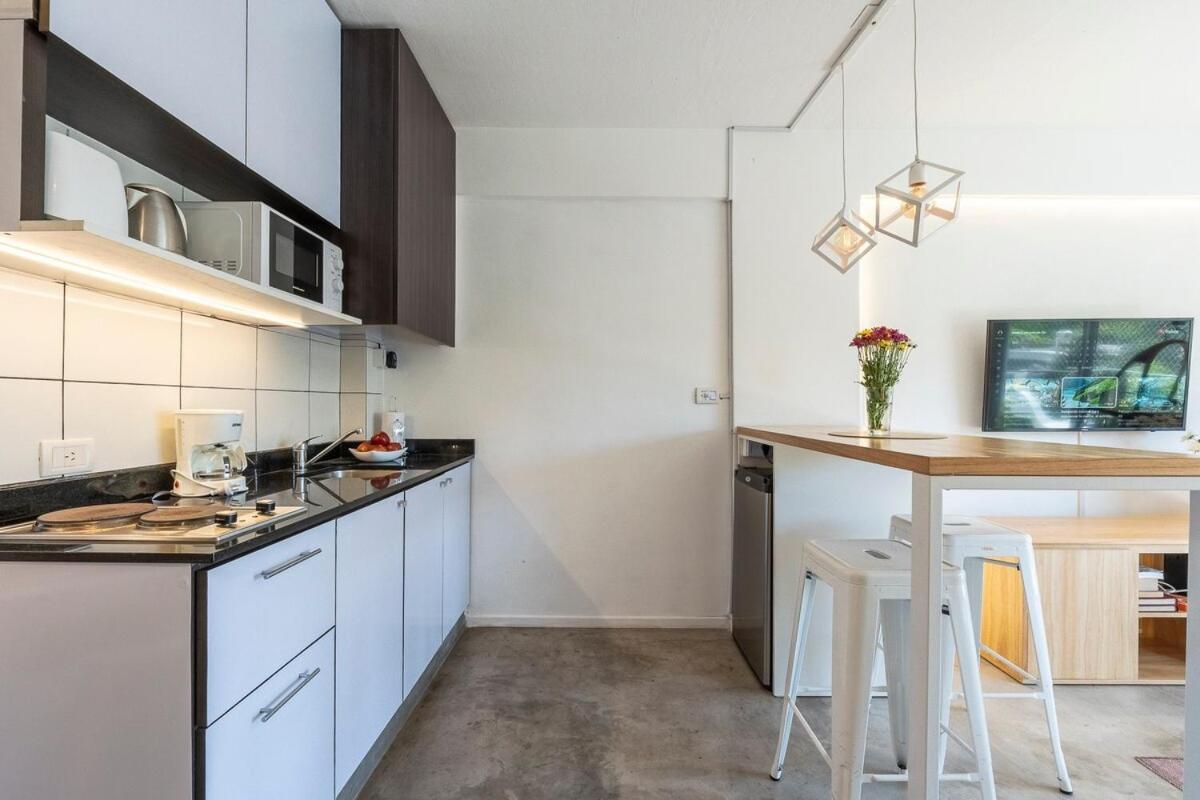 Apartamento Luminoso Y Funcional Estudio En Crespo Movistar Arena *