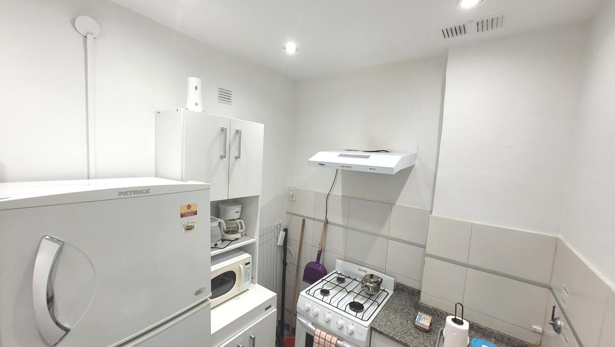 Luminoso, Muy Completo Y Bien Ubicado Departamento De 2 Ambientes - Limite De Retiro/recoleta Apartamento Buenos Aires