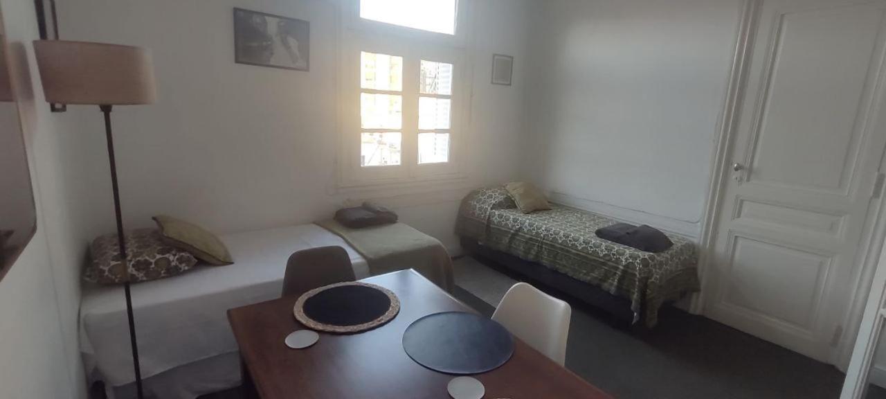 Amplio, Tranquilo Y Muy Luminoso Departamento De 3 Ambientes A Metros Del Obelisco Y Del Teatro Colón Apartamento