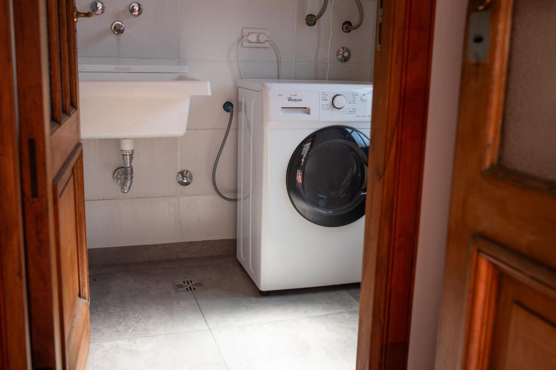 Planta Alta Ba Habitación en casa particular Ciudad Autónoma de Buenos Aires