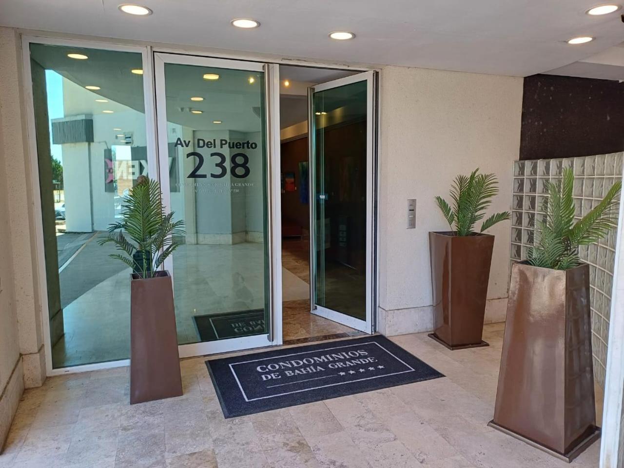 Apartamento Departamentos Bahia Grande Nordelta Con Balcon Y Vista A La Bahia Piscina Opcional Arancelada!! *