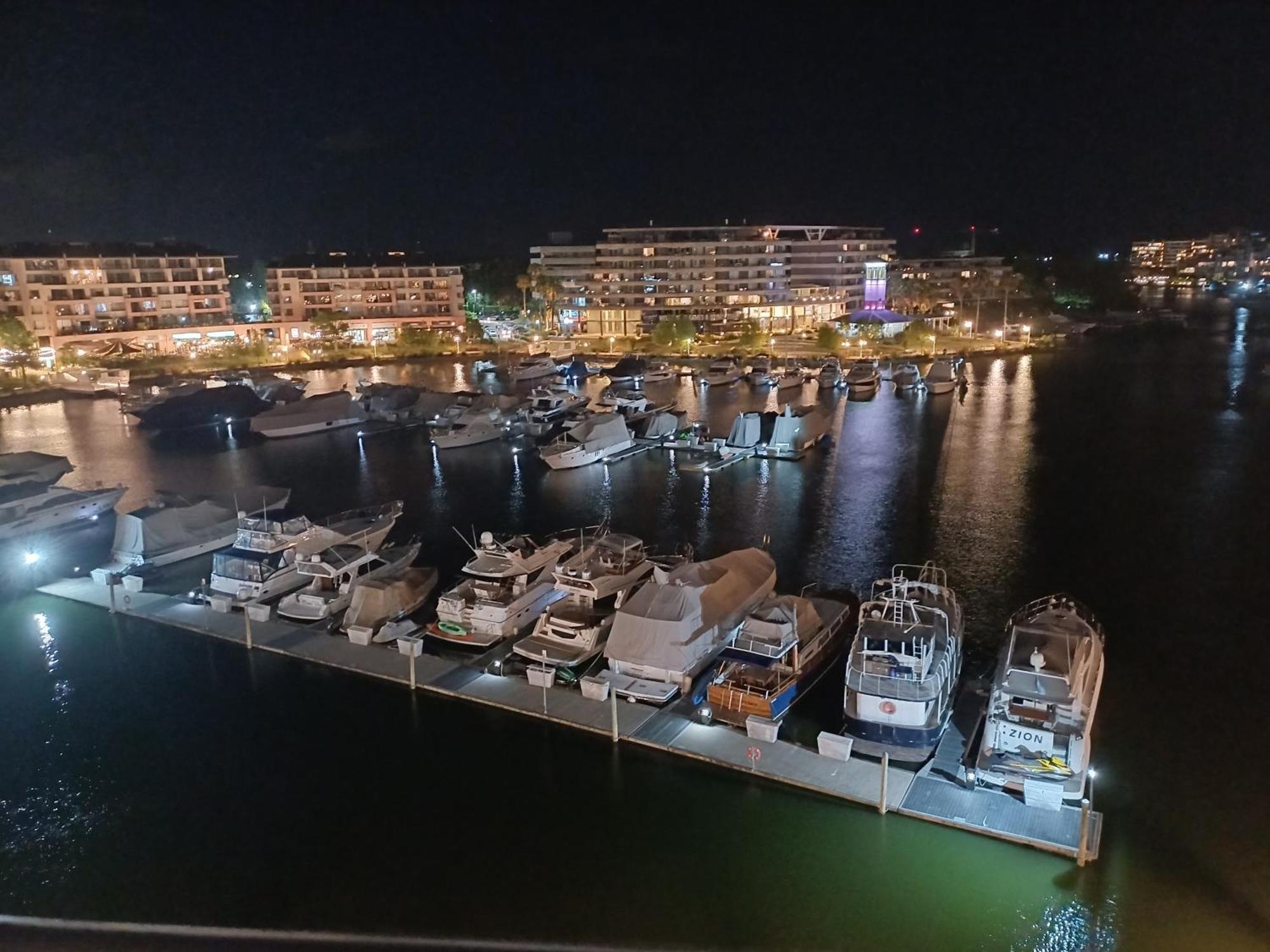 Apartamento Departamentos Bahia Grande Nordelta Con Balcon Y Vista A La Bahia Piscina Opcional Arancelada!!