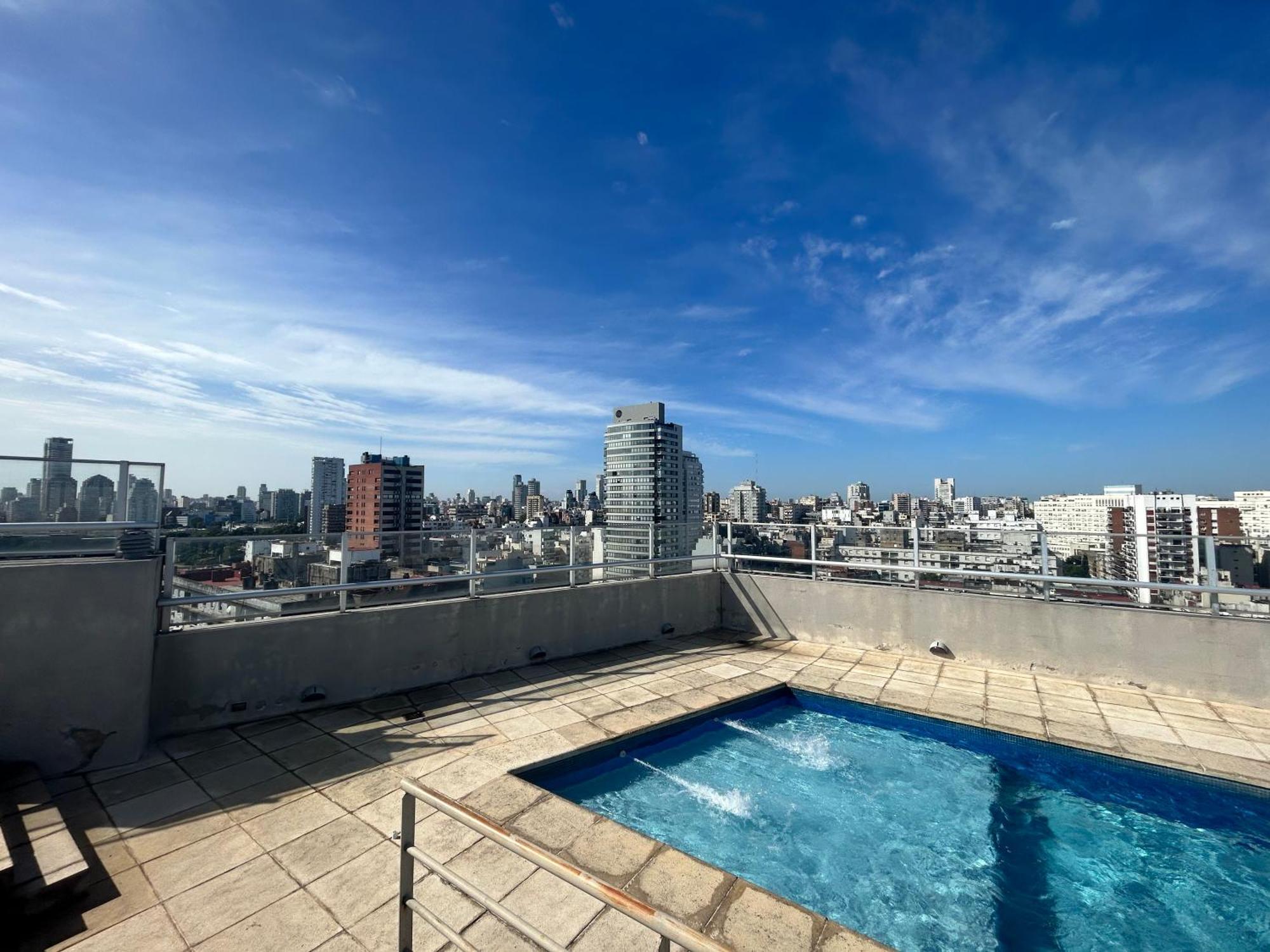 Amplio Estudio Con Piscina - Cochera * Buenos Aires