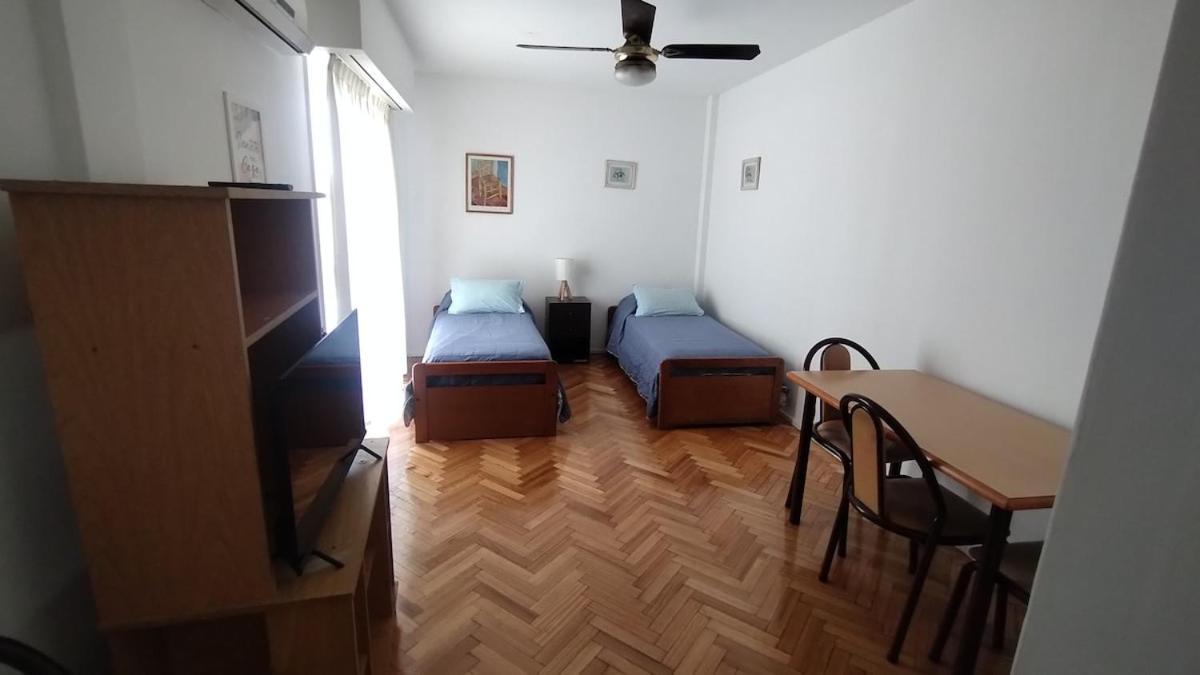 Apartamento Peron Y Gascon Almagro Un Ambiente Amplio Y Luminoso - Alquilerenbaires *