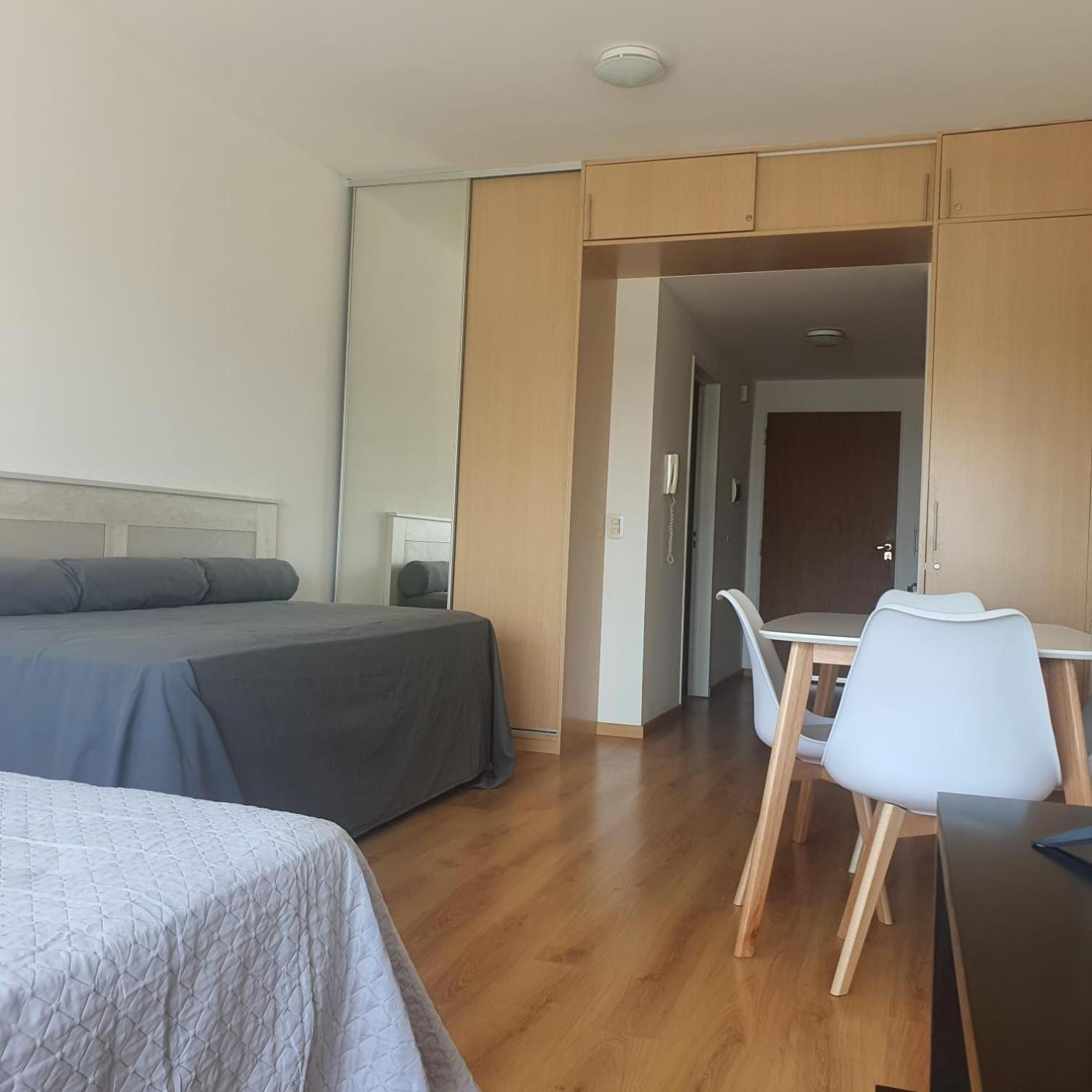 Apartamento Recoleta A 5 Cuadras De El Ateneo *