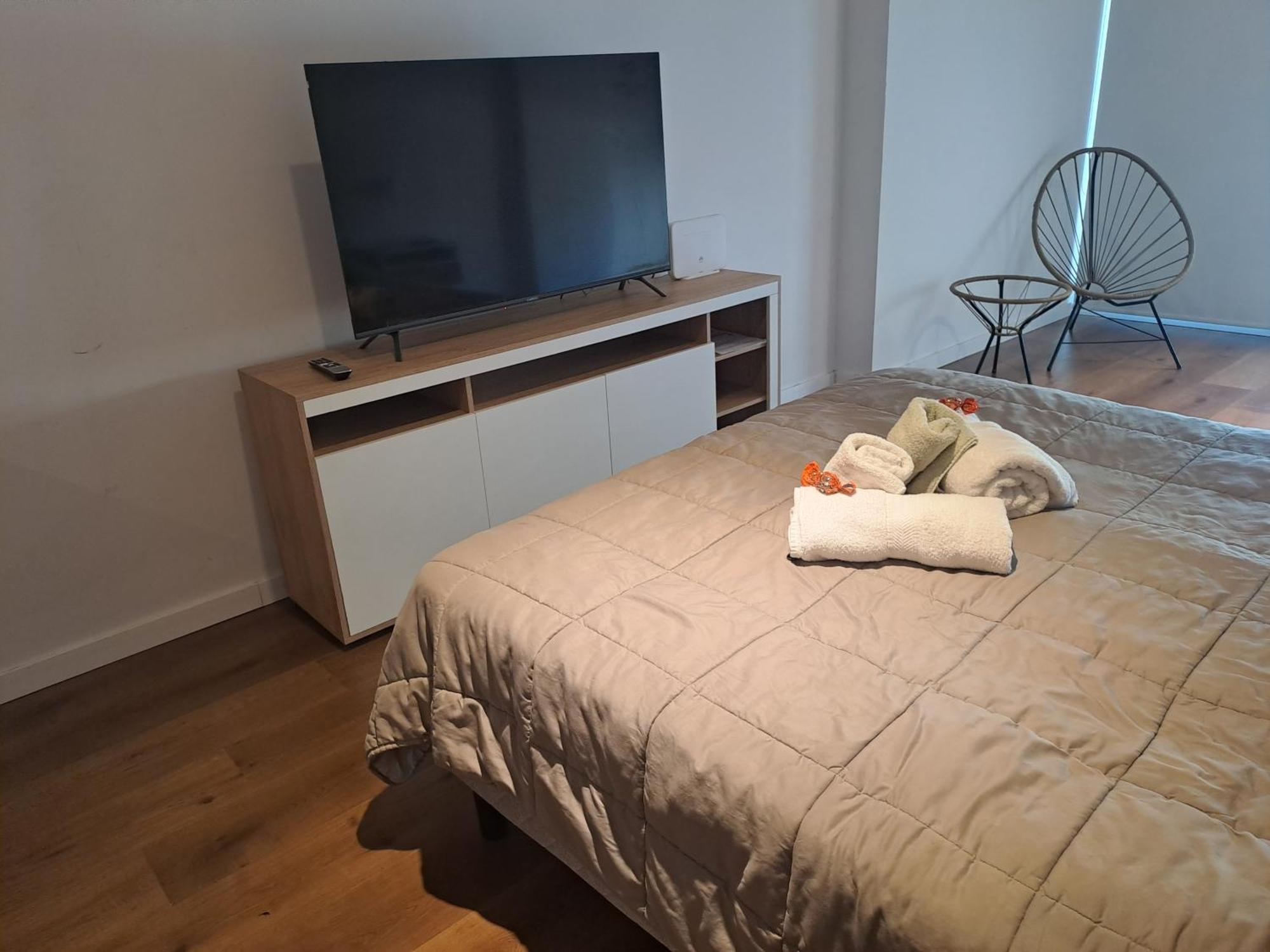 Apartamento Belgrano Amplio Estudio Luminoso, Cochera, Wifi, Cerca Subte, 309