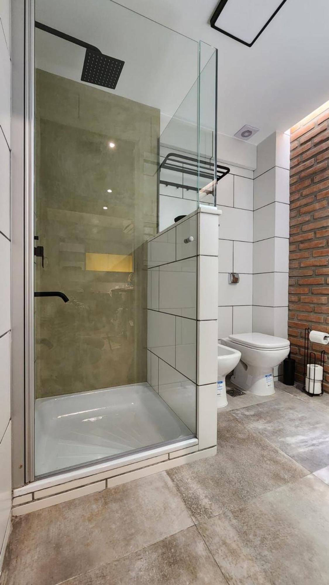 En El Centro: Teatros Y Puerto Madero Apartamento