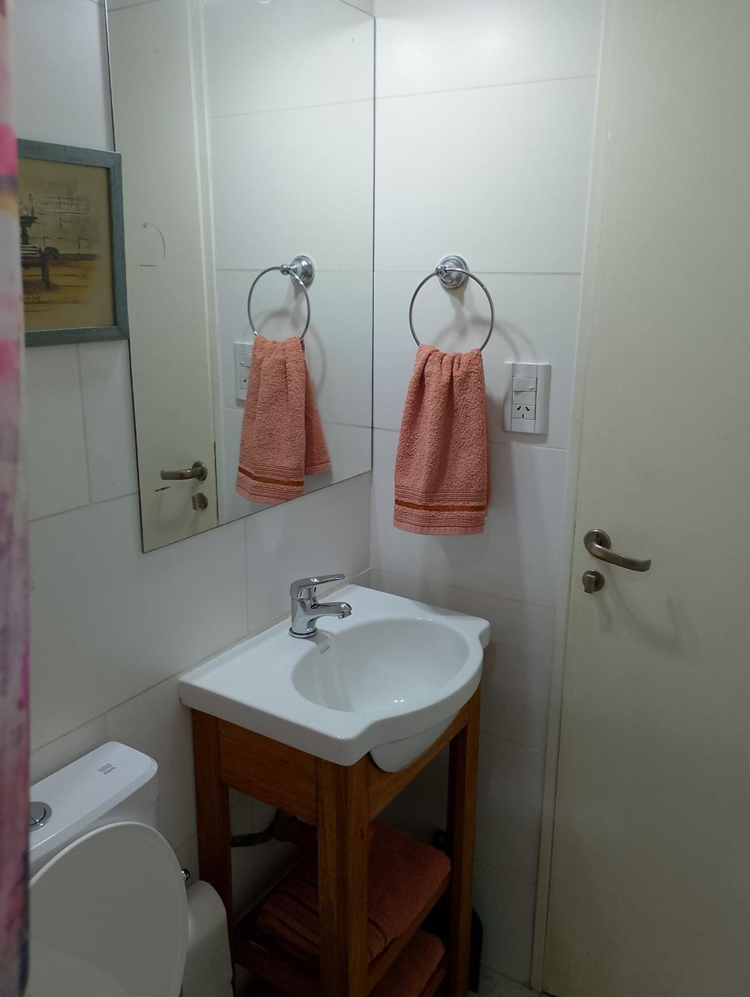 4 Aparts En El Mismo Edificio, Excelente Ubicación