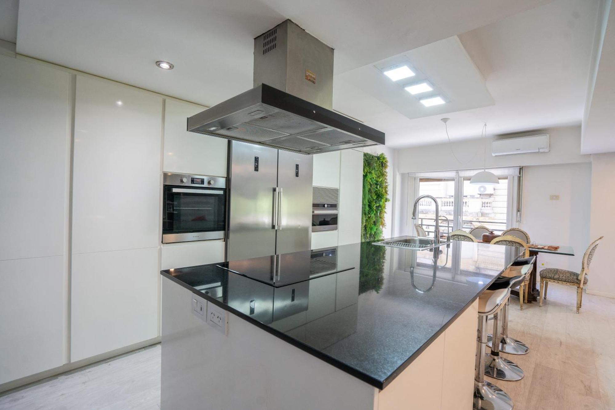 Lujoso Con Jacuzzi, 140m2 Ideal Para Familias Grandes En Retiro Apartamento Buenos Aires